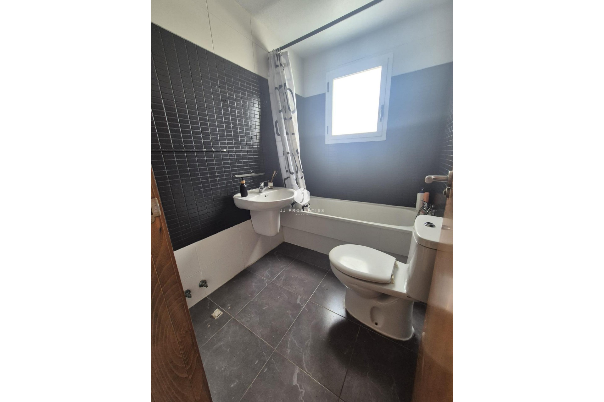 Tweedehands - Appartement / flat -
Torrevieja - aguas nuevas