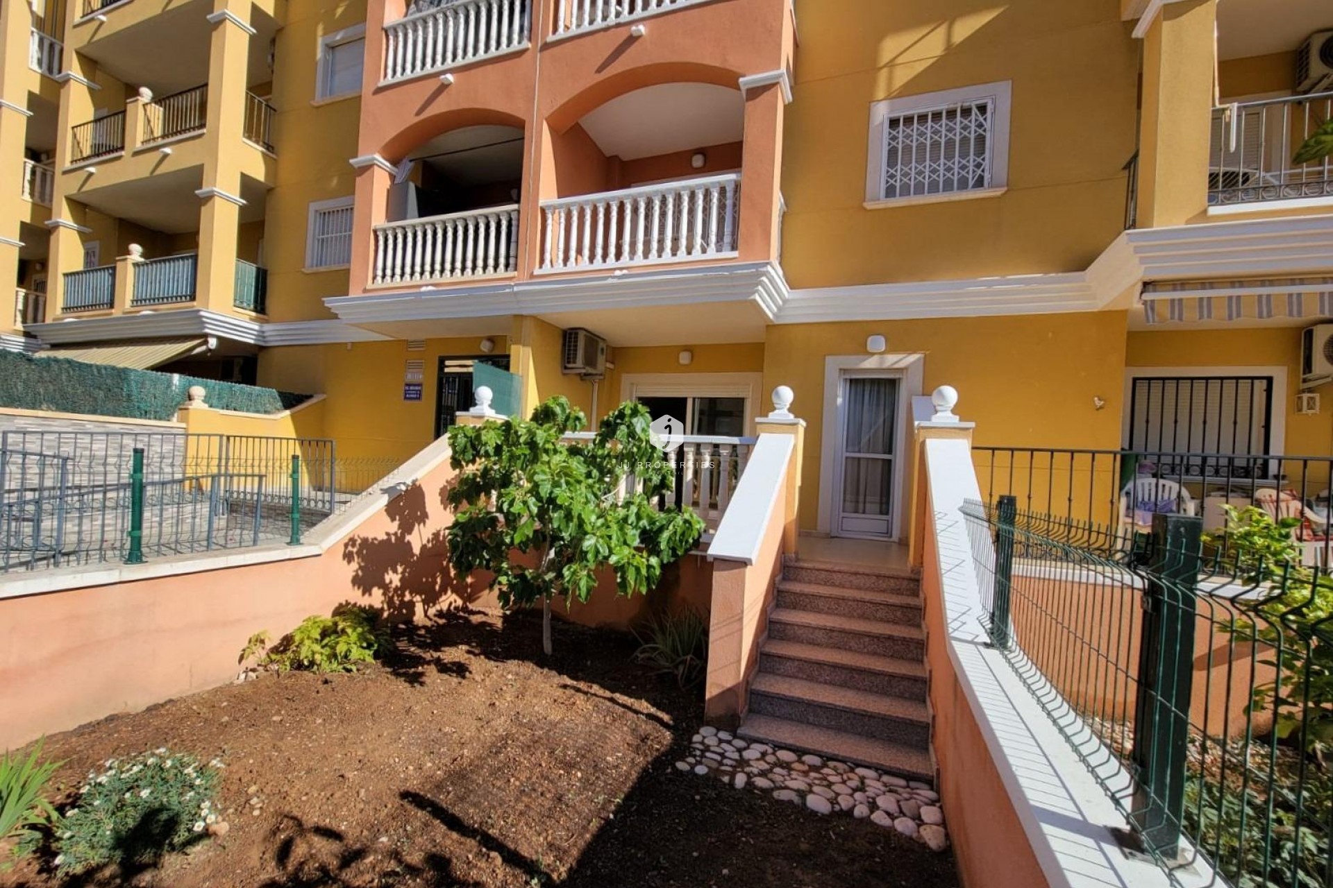 Tweedehands - Appartement / flat -
Torrevieja - aguas nuevas