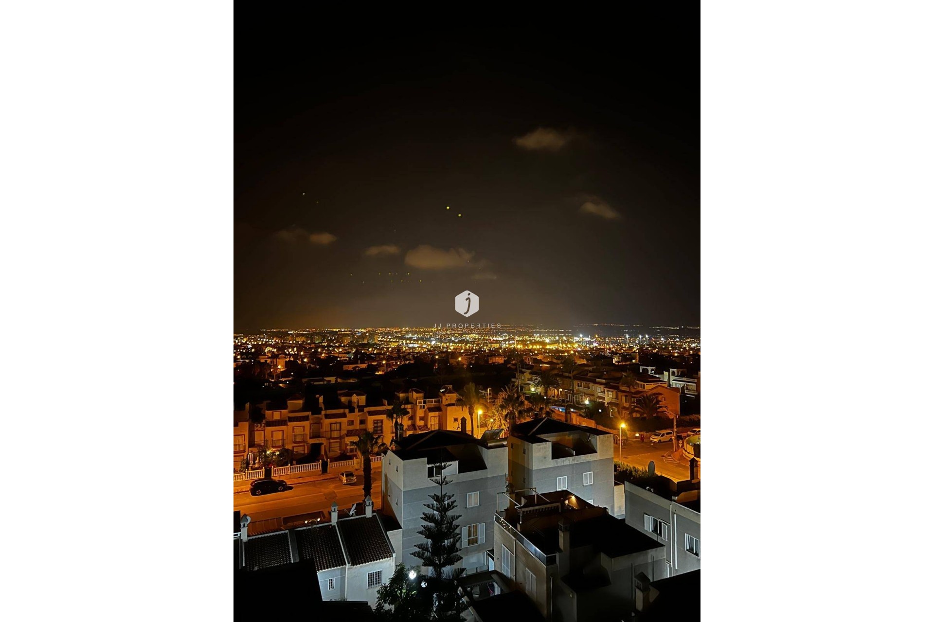 Tweedehands - Appartement / flat -
Torrevieja - aguas nuevas