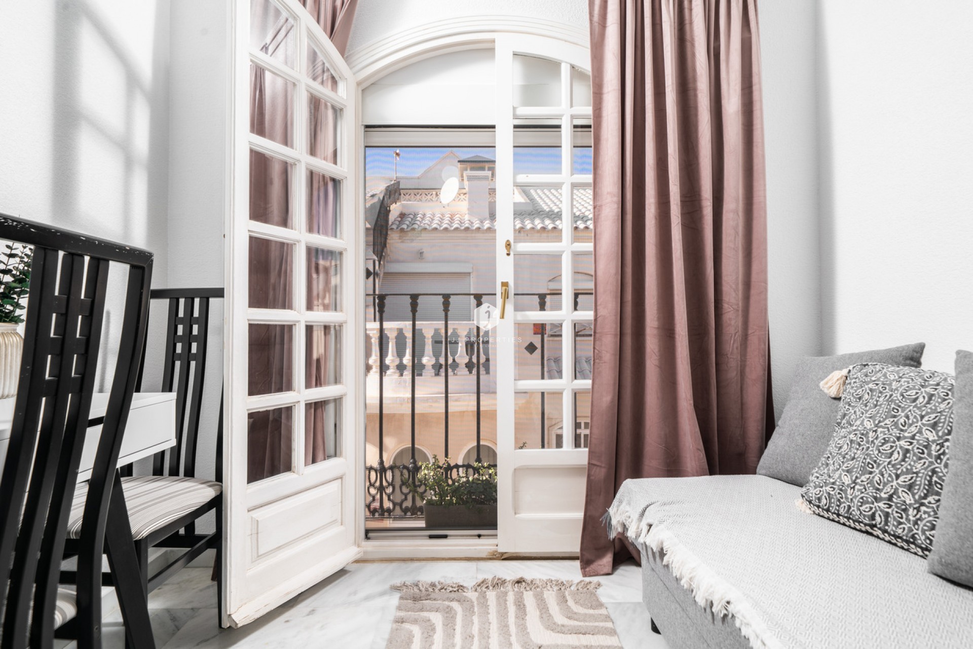 Tweedehands - Appartement / flat -
Torrevieja - aguas nuevas