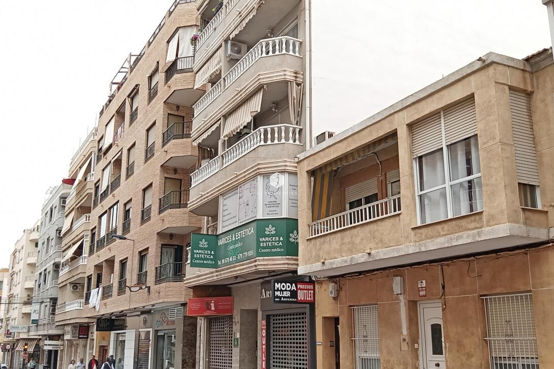 Tweedehands - Appartement / flat -
Torrevieja - CENTRE