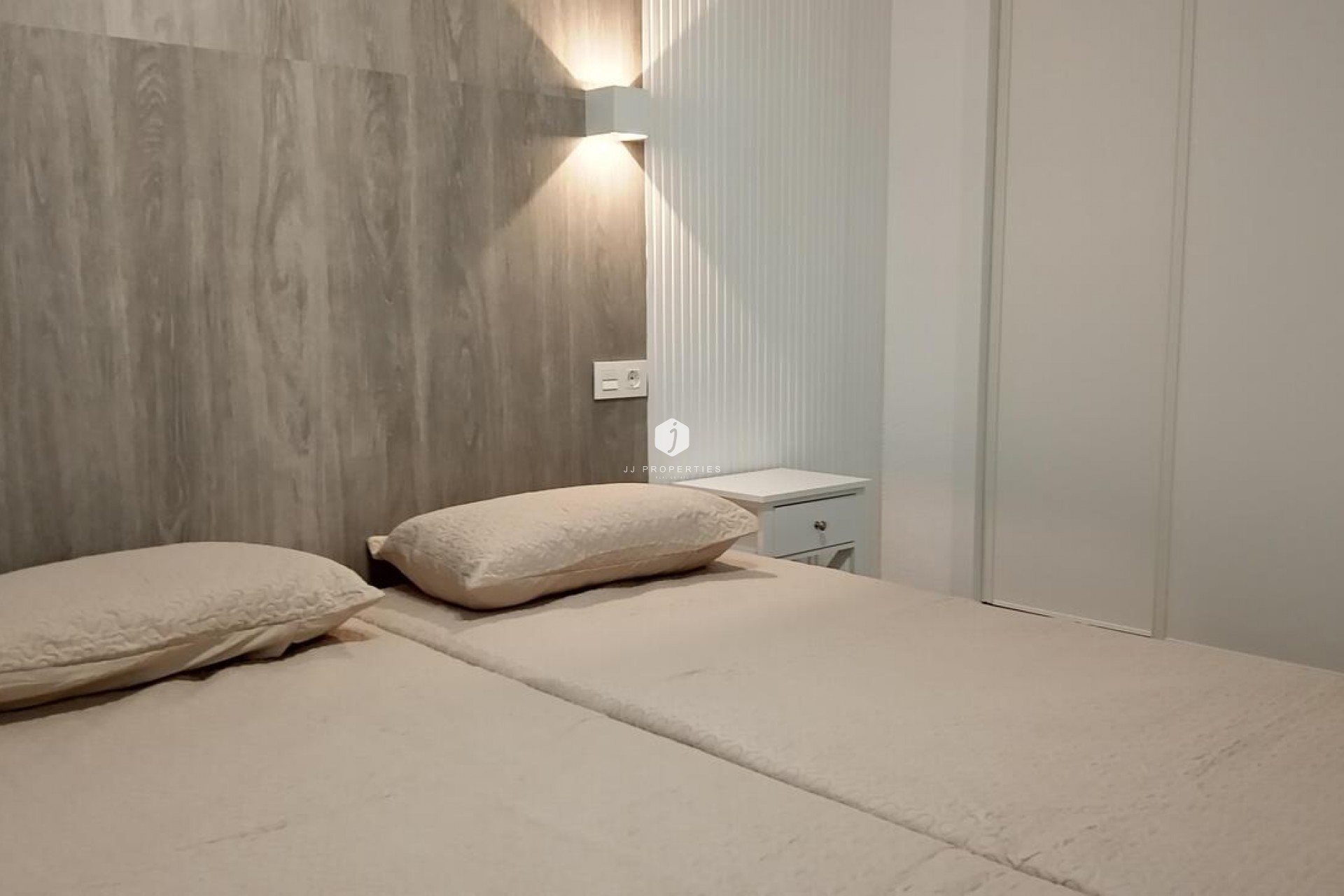 Tweedehands - Appartement / flat -
Torrevieja - CENTRE