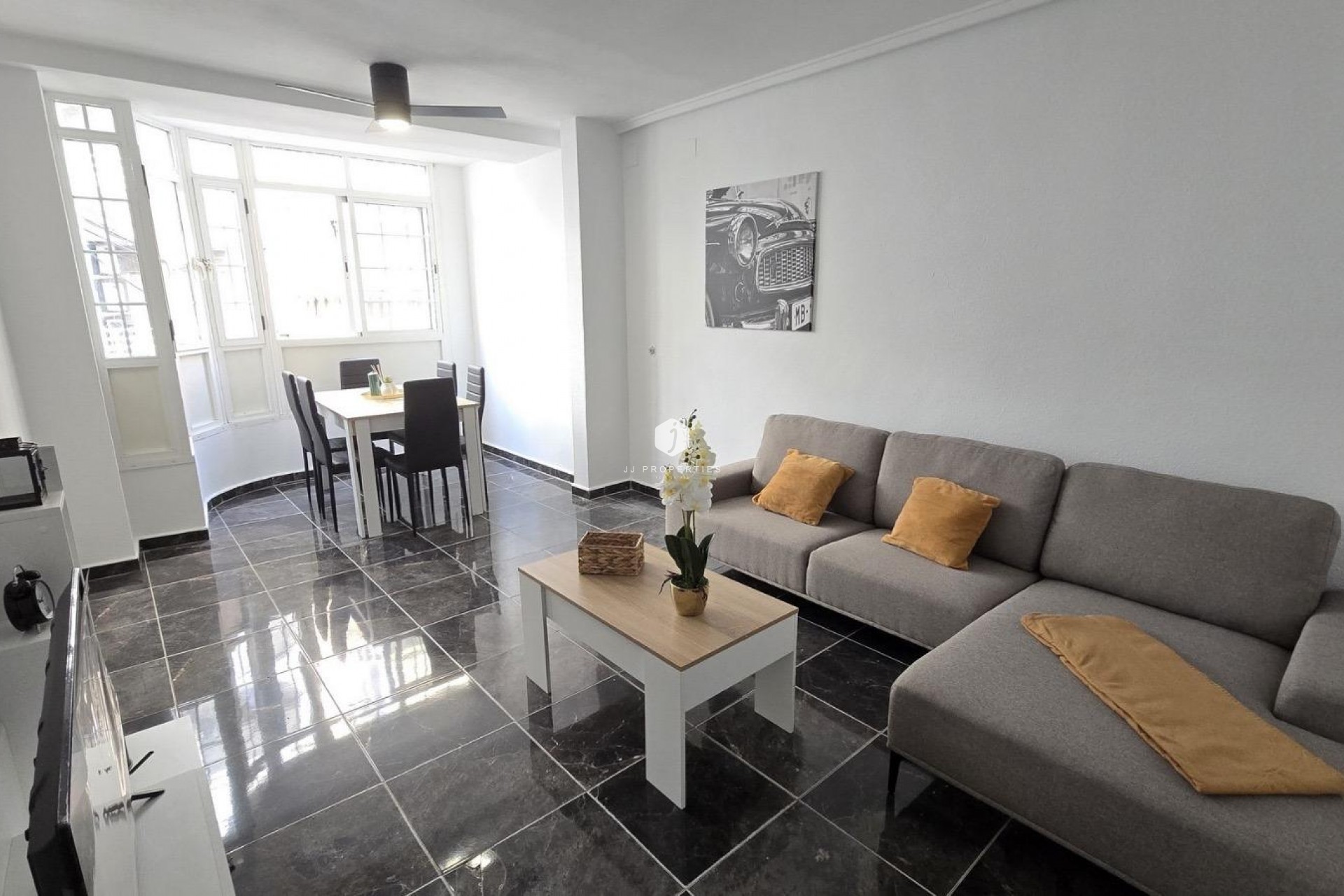 Tweedehands - Appartement / flat -
Torrevieja - Centro - Muelle Pesquero