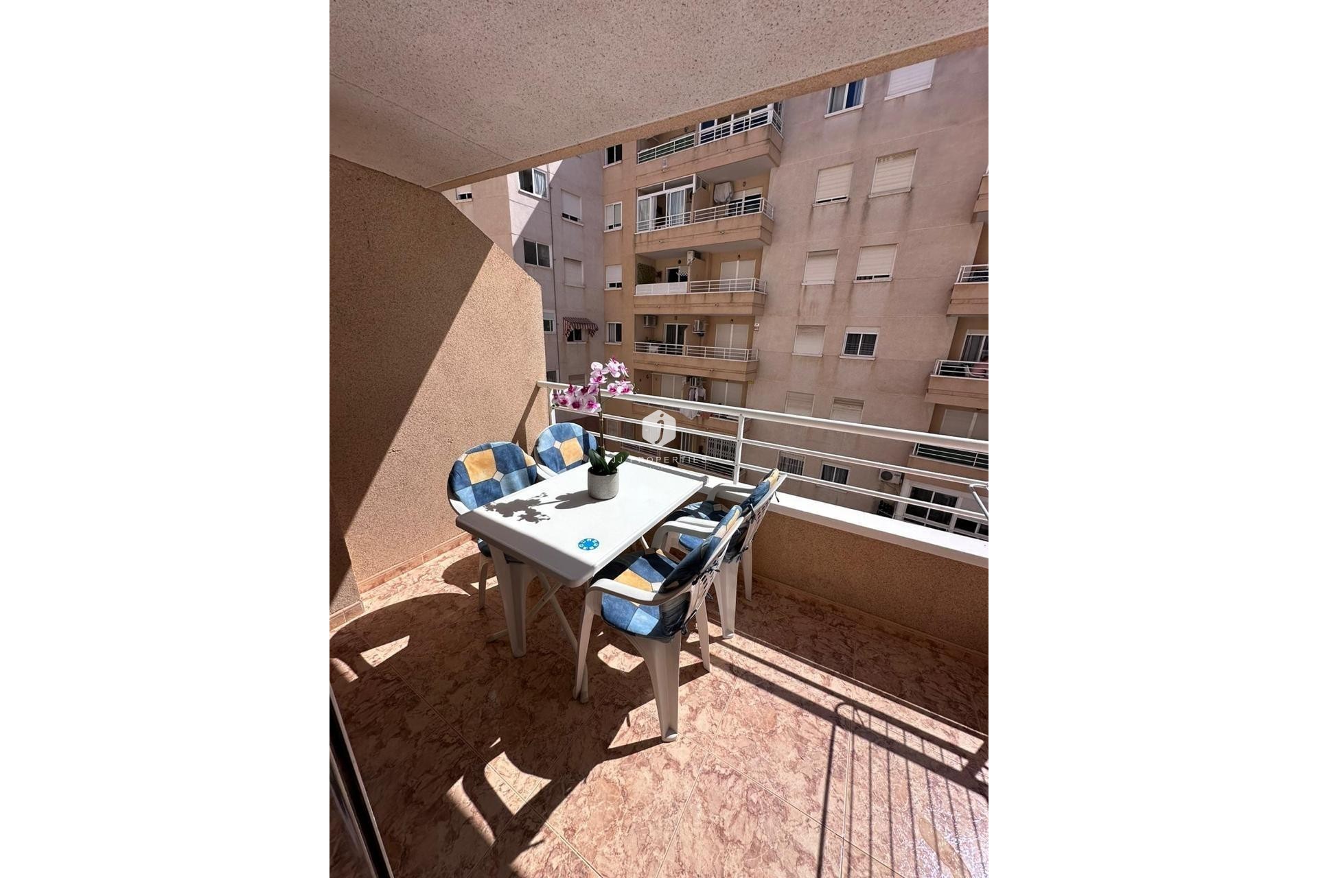 Tweedehands - Appartement / flat -
Torrevieja - Centro - Muelle Pesquero