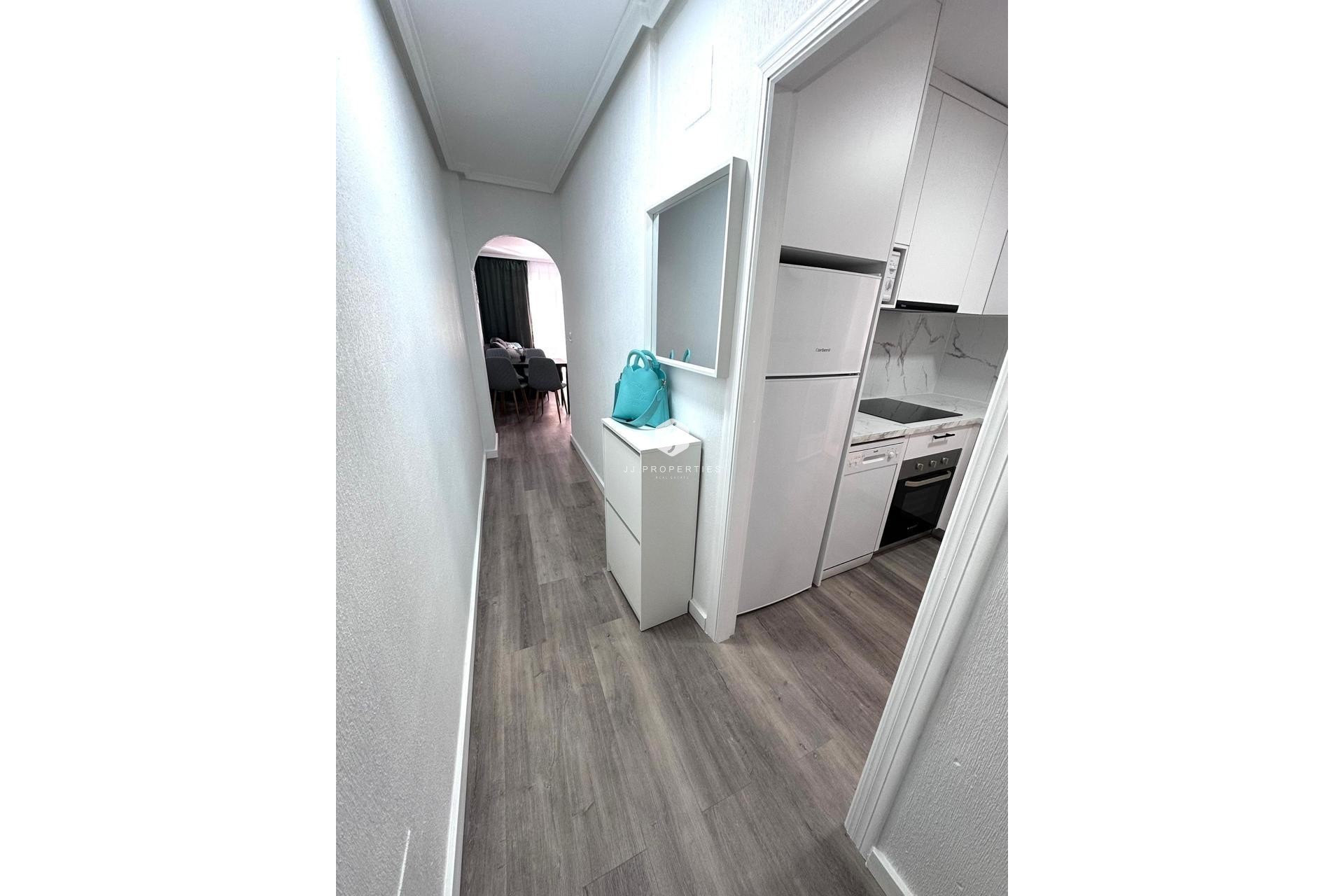 Tweedehands - Appartement / flat -
Torrevieja - Centro - Muelle Pesquero