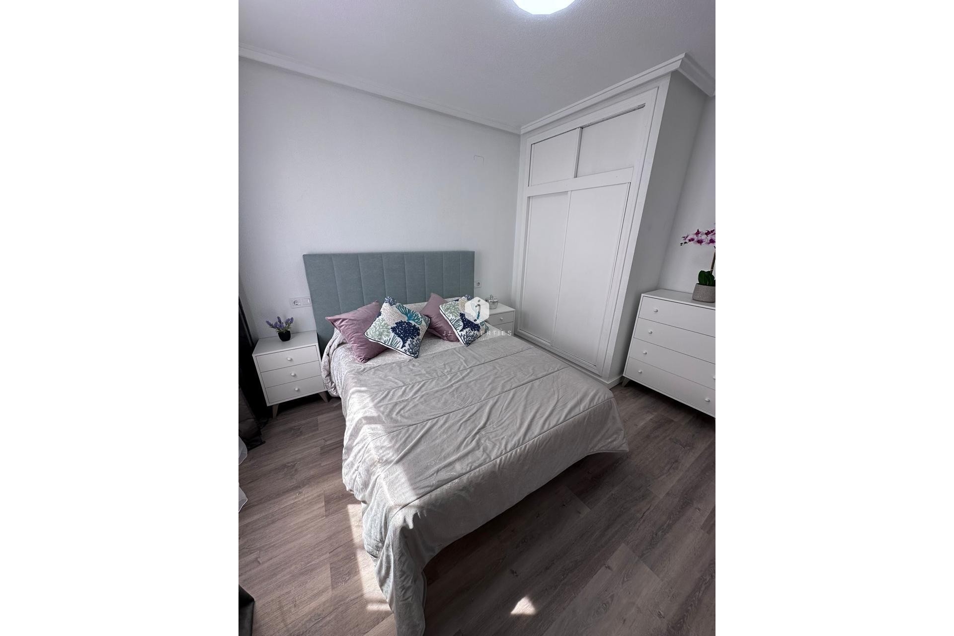Tweedehands - Appartement / flat -
Torrevieja - Centro - Muelle Pesquero