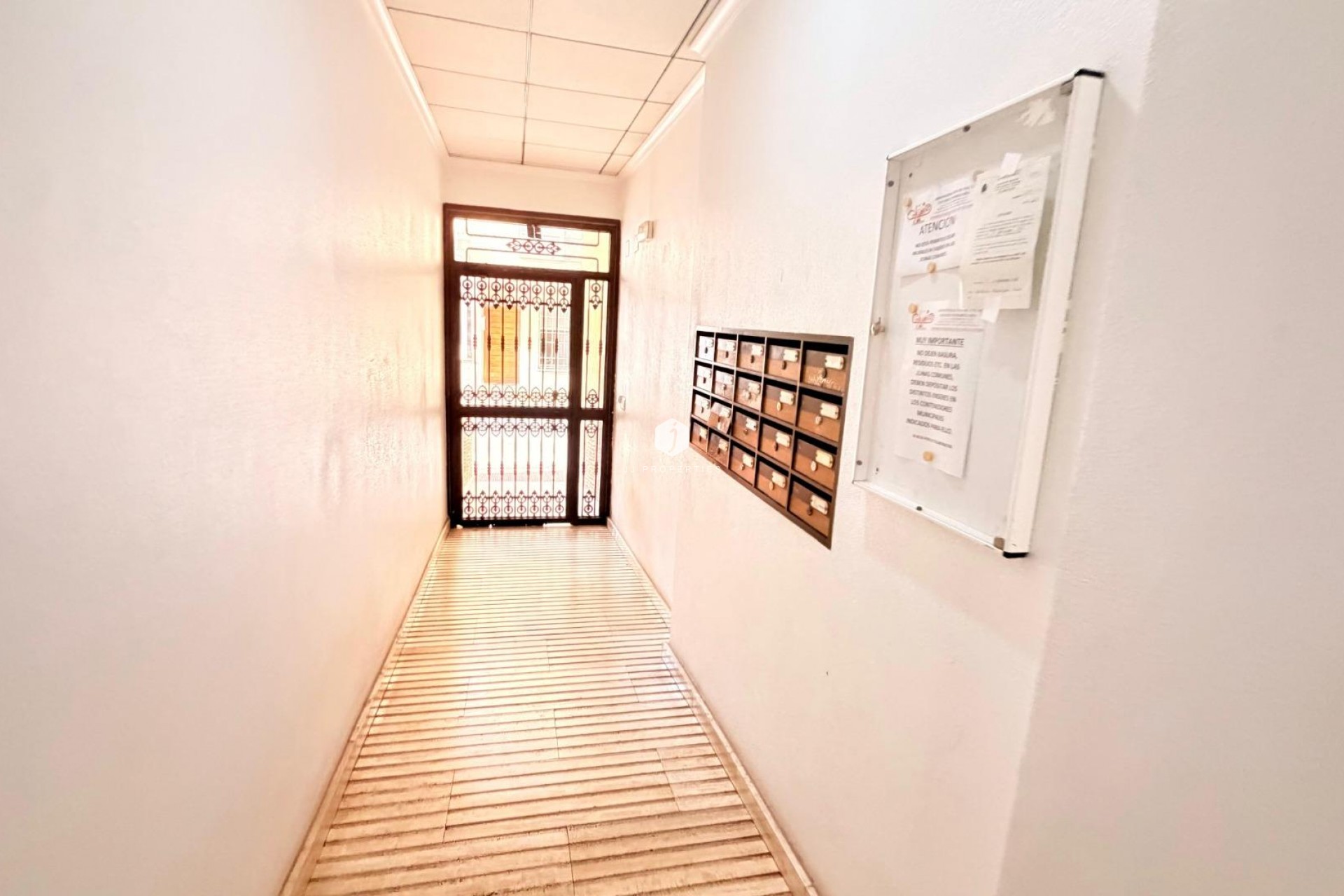 Tweedehands - Appartement / flat -
Torrevieja - Centro - Muelle Pesquero