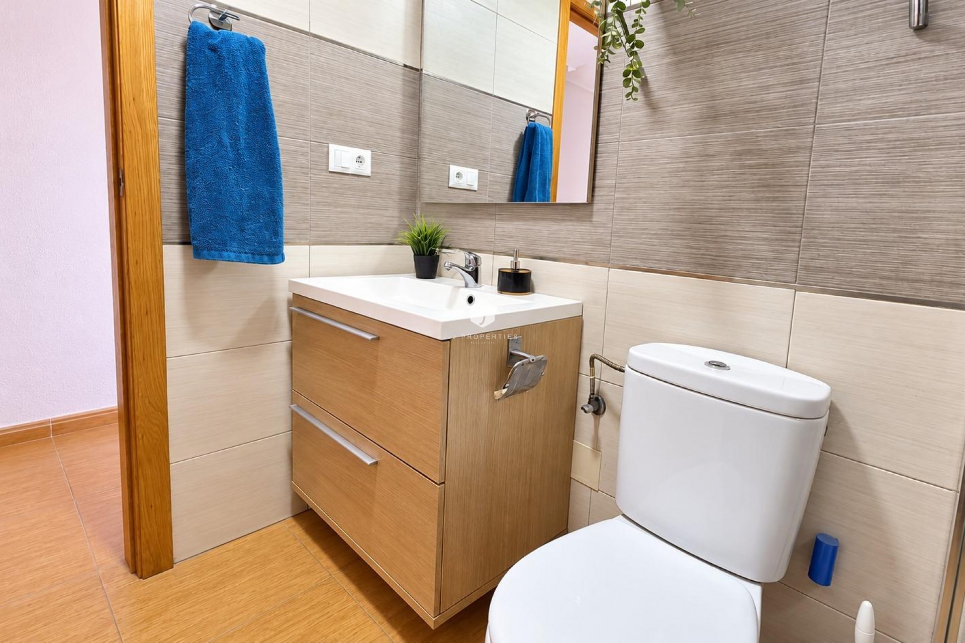 Tweedehands - Appartement / flat -
Torrevieja - Centro - Muelle Pesquero