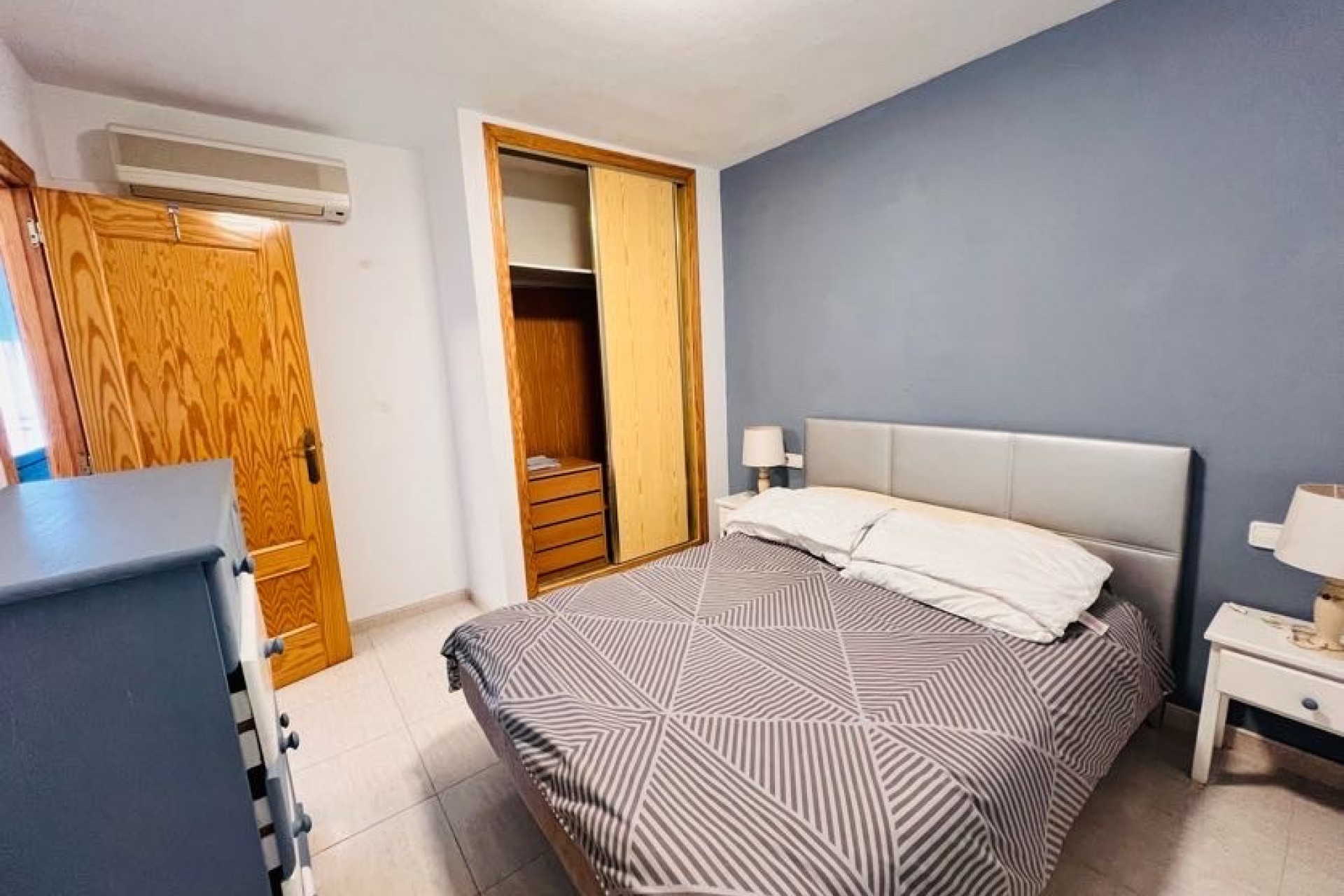 Tweedehands - Appartement / flat -
Torrevieja - Centro