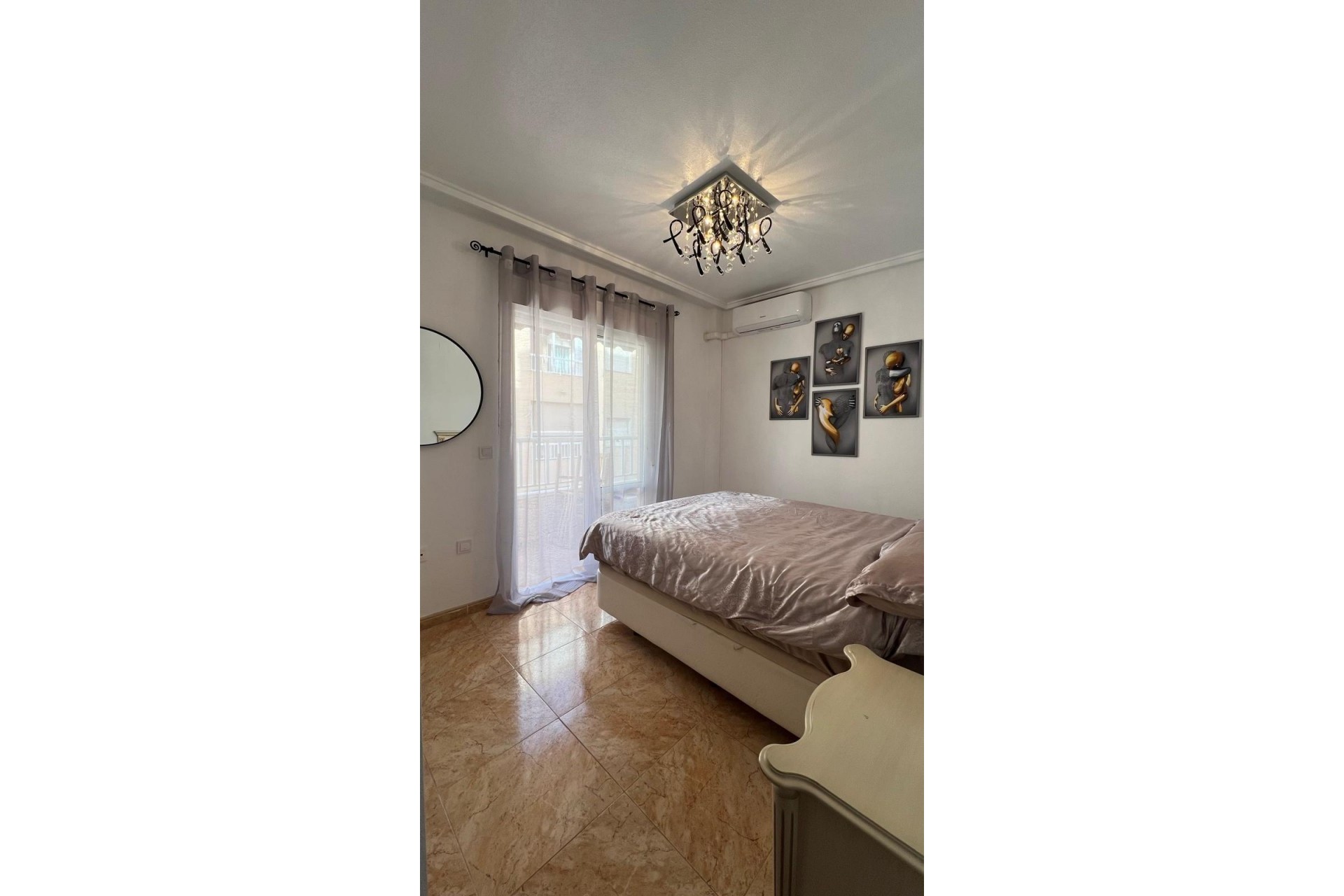 Tweedehands - Appartement / flat -
Torrevieja - Centro