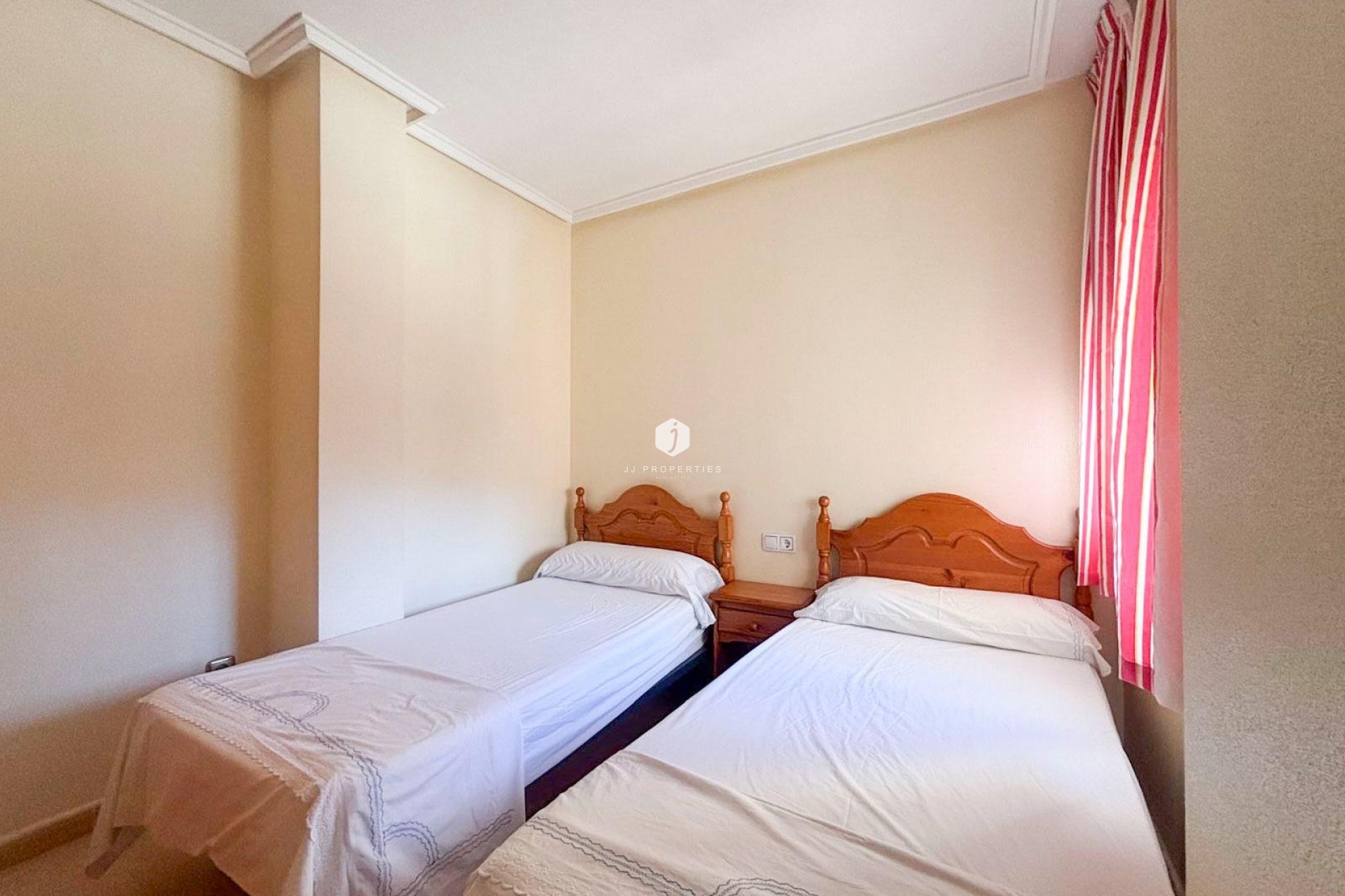 Tweedehands - Appartement / flat -
Torrevieja - Centro