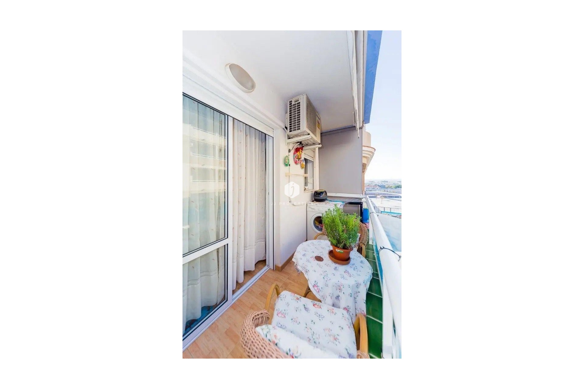 Tweedehands - Appartement / flat -
Torrevieja - Centro