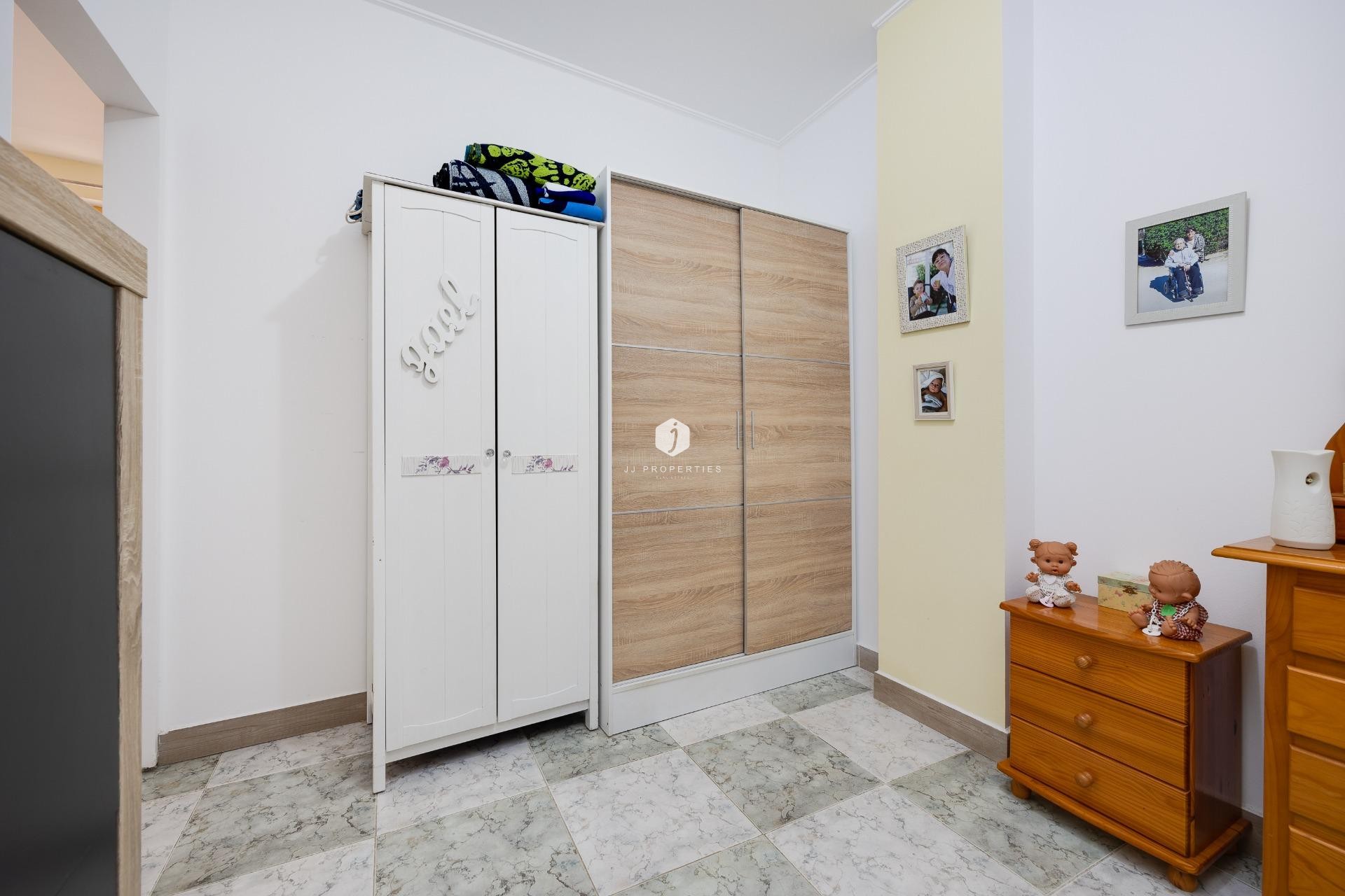 Tweedehands - Appartement / flat -
Torrevieja - Centro