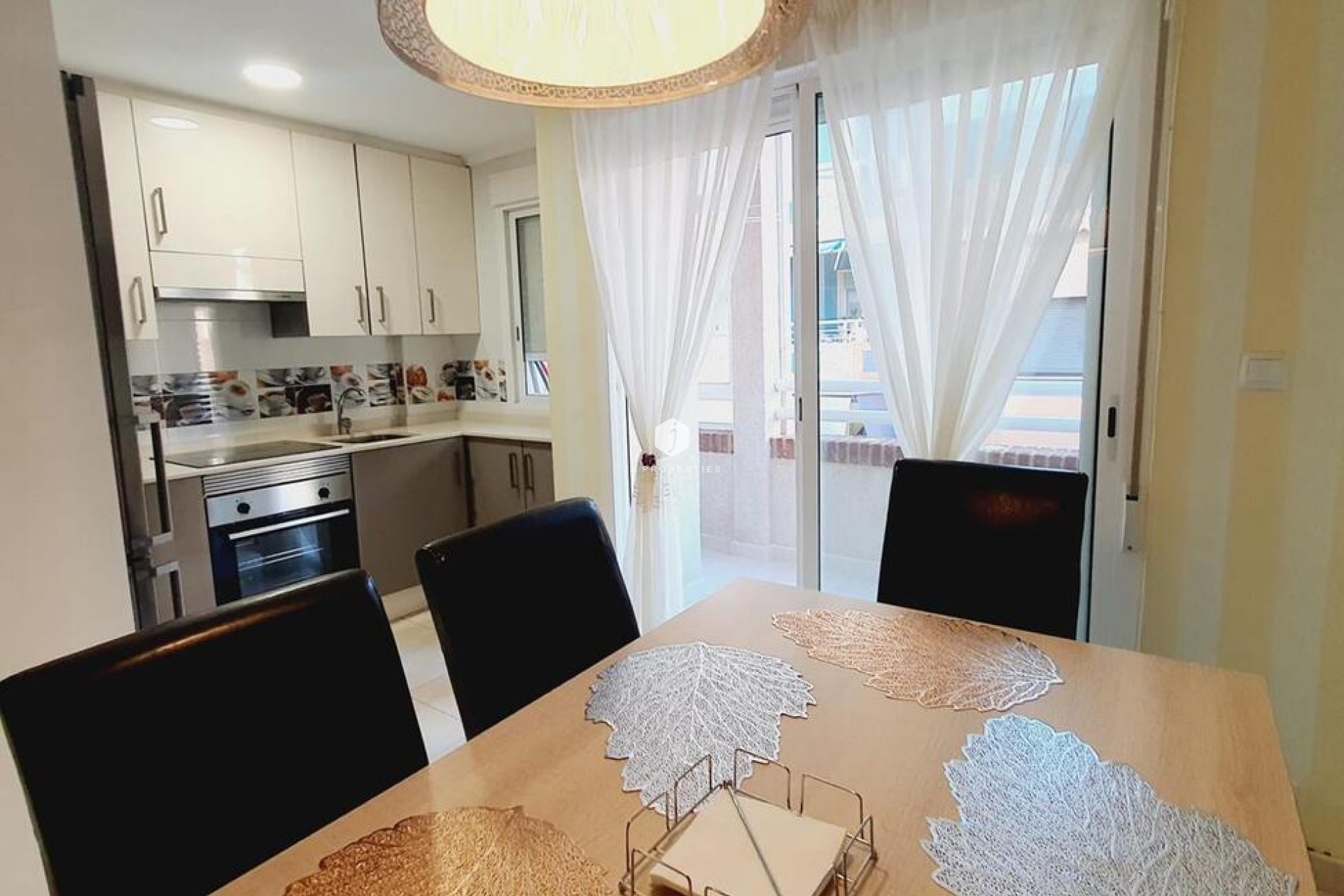 Tweedehands - Appartement / flat -
Torrevieja - Centro