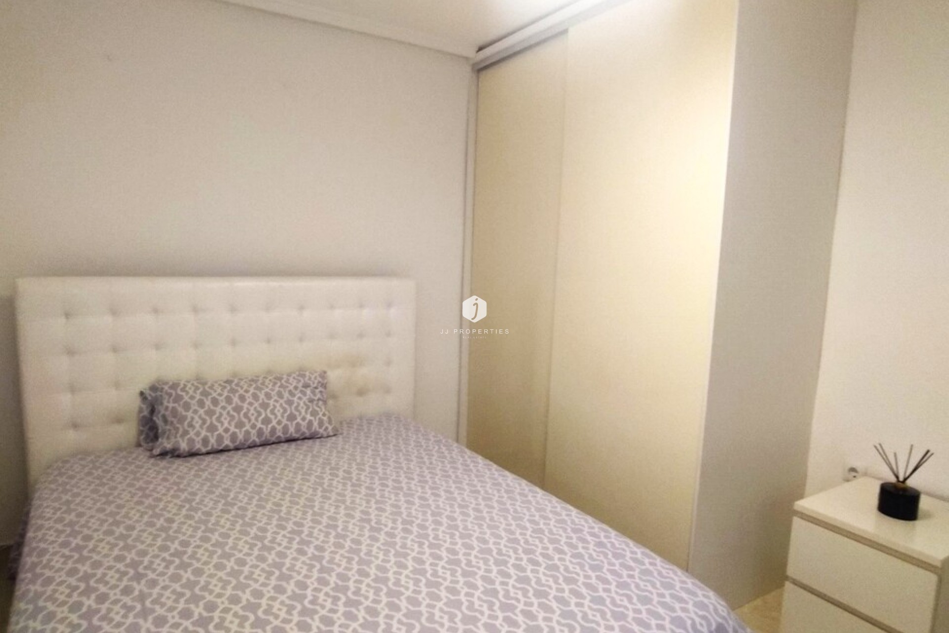 Tweedehands - Appartement / flat -
Torrevieja - Centro