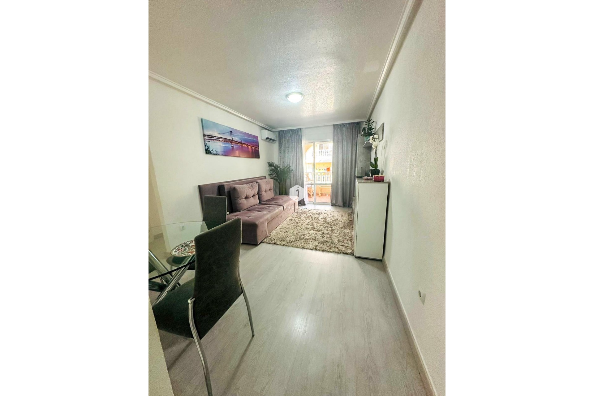 Tweedehands - Appartement / flat -
Torrevieja - Centro