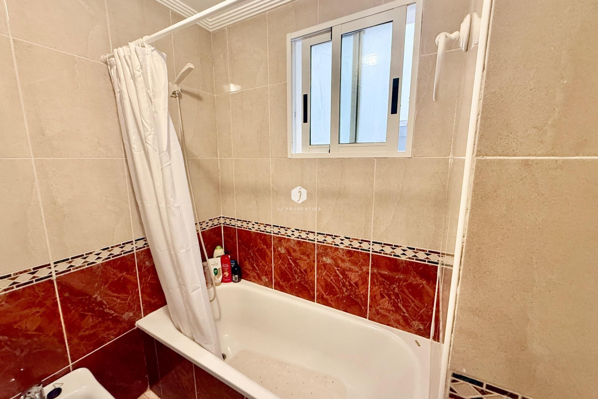 Tweedehands - Appartement / flat -
Torrevieja - Centro
