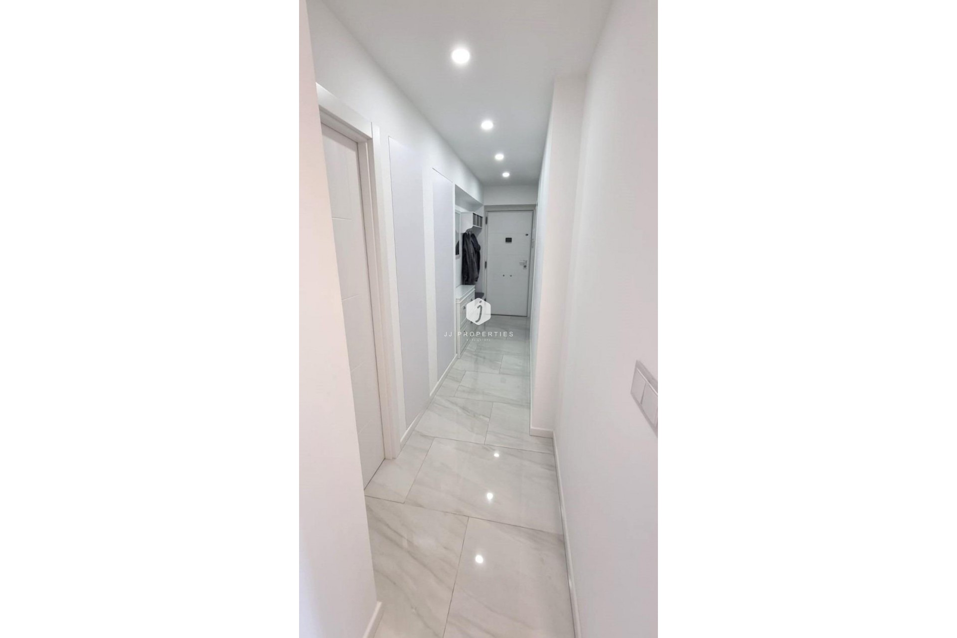 Tweedehands - Appartement / flat -
Torrevieja - Centro