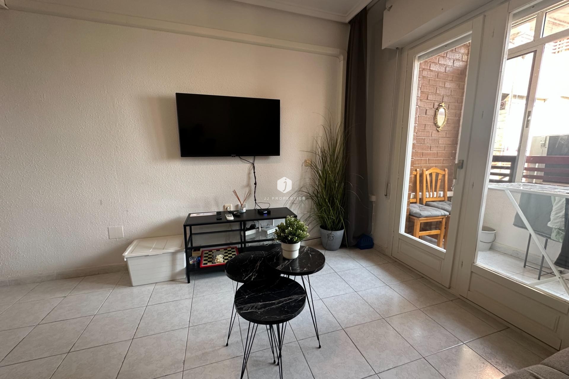 Tweedehands - Appartement / flat -
Torrevieja - Centro
