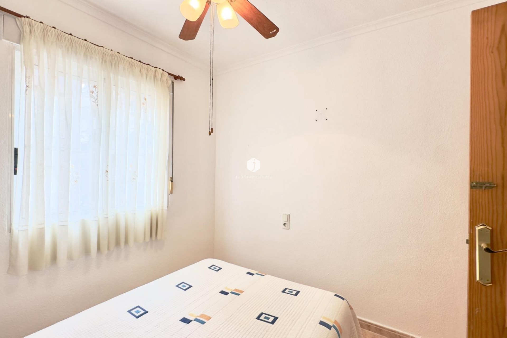 Tweedehands - Appartement / flat -
Torrevieja - Centro