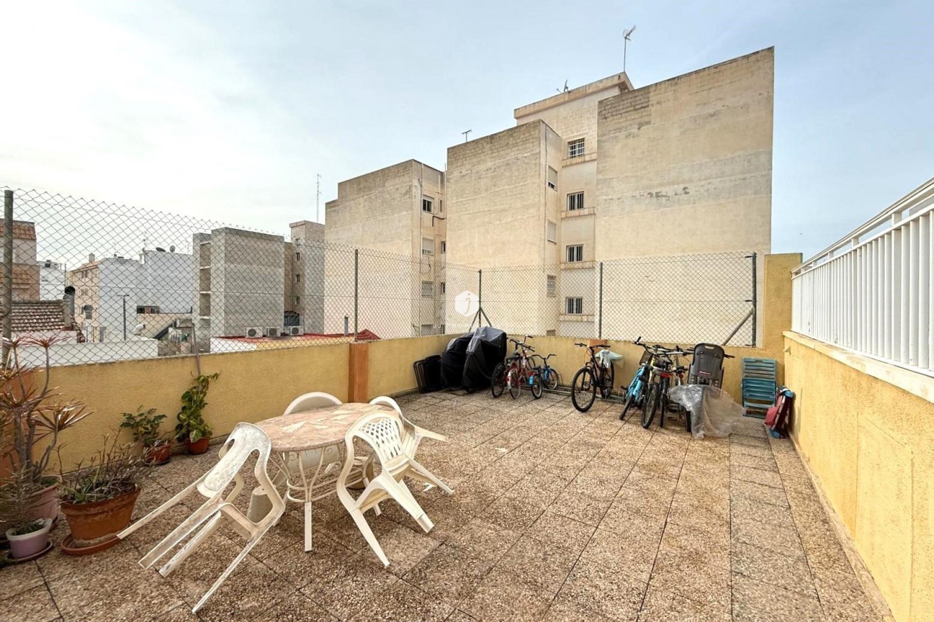 Tweedehands - Appartement / flat -
Torrevieja - Centro