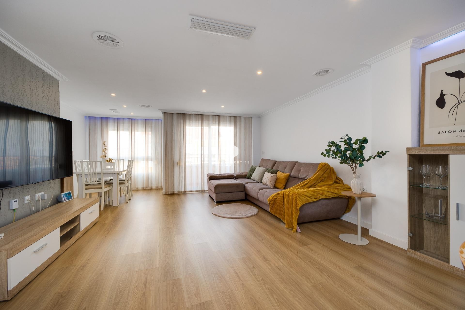 Tweedehands - Appartement / flat -
Torrevieja - Centro