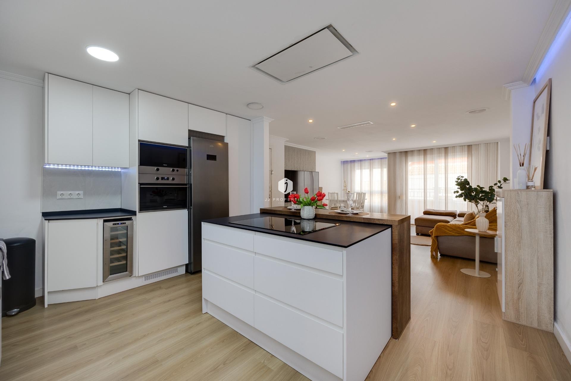 Tweedehands - Appartement / flat -
Torrevieja - Centro