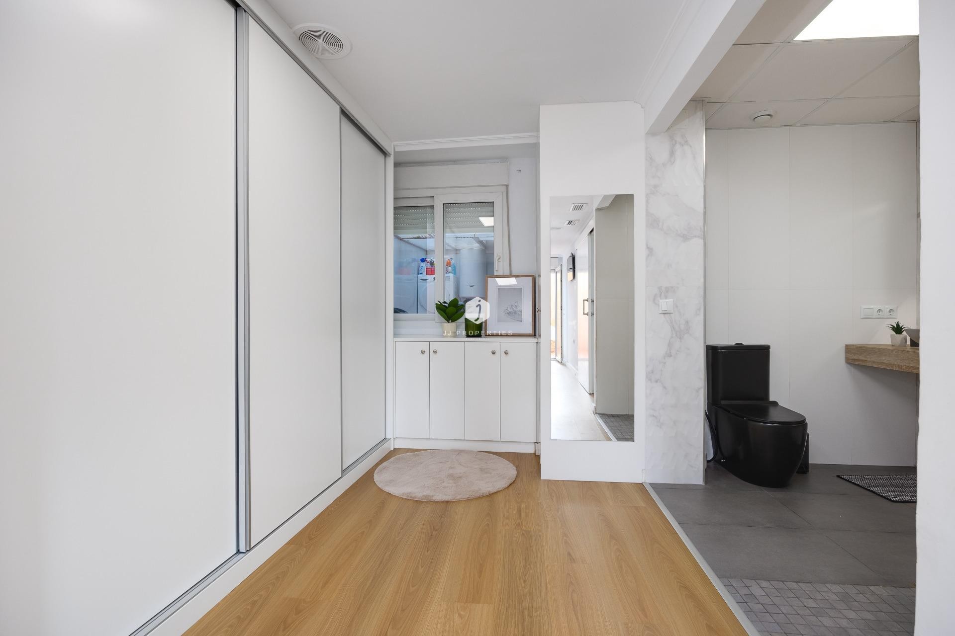 Tweedehands - Appartement / flat -
Torrevieja - Centro