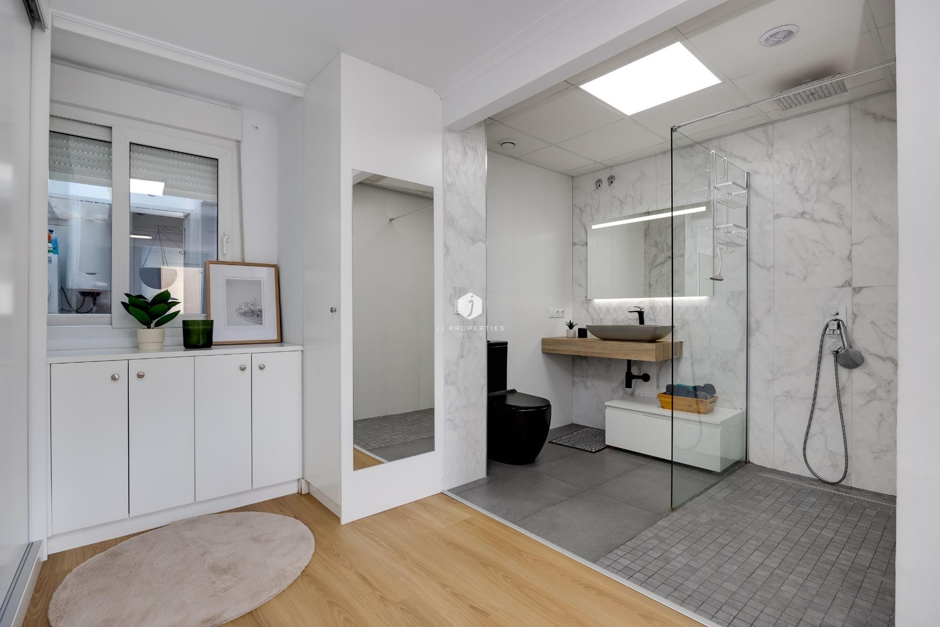 Tweedehands - Appartement / flat -
Torrevieja - Centro