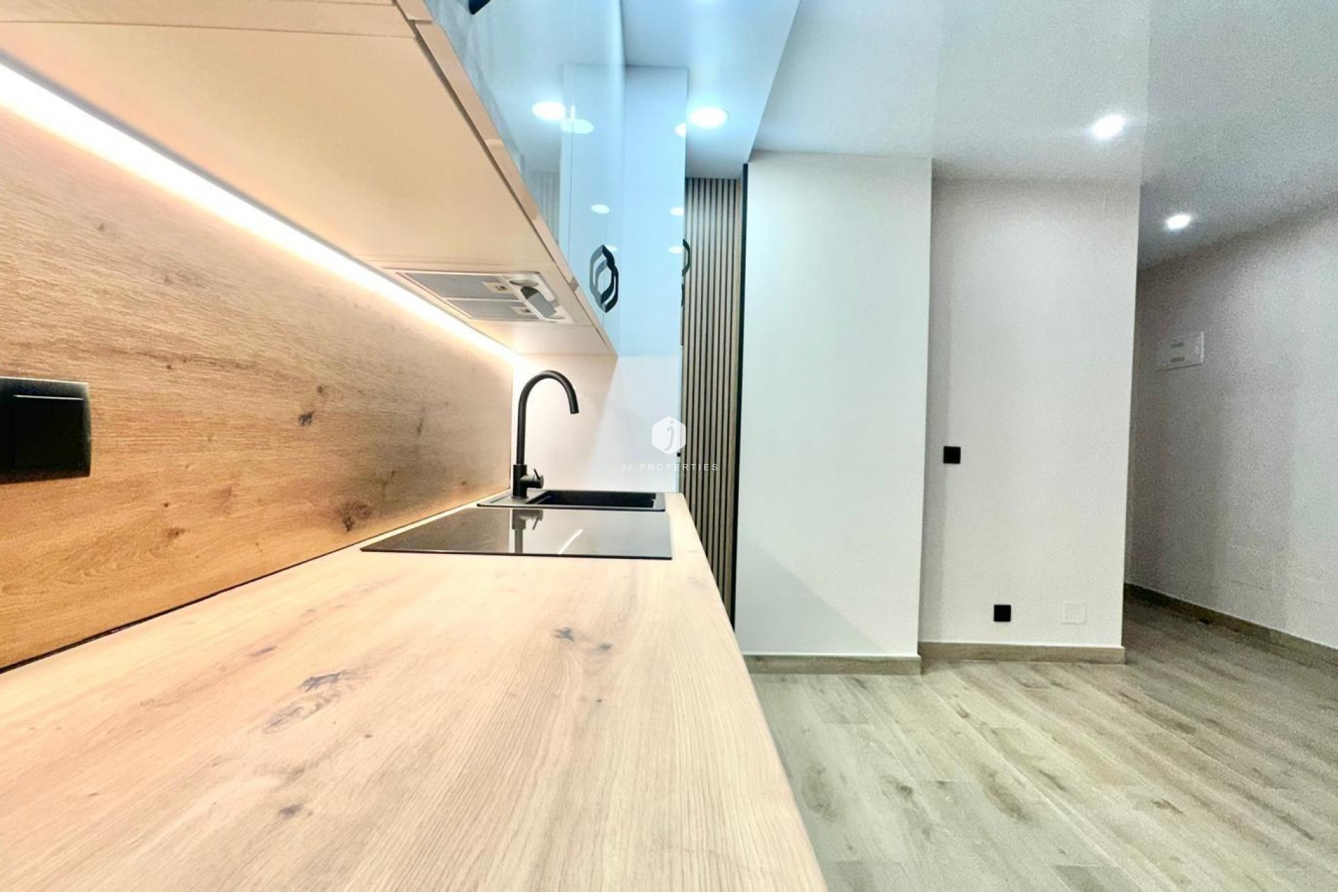 Tweedehands - Appartement / flat -
Torrevieja - Centro