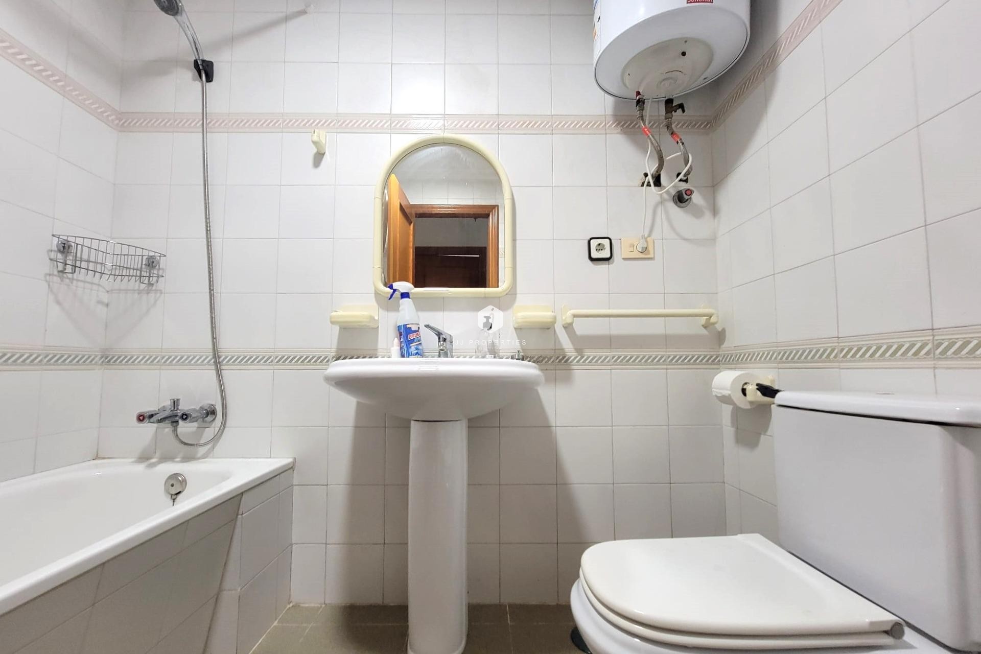 Tweedehands - Appartement / flat -
Torrevieja - Centro