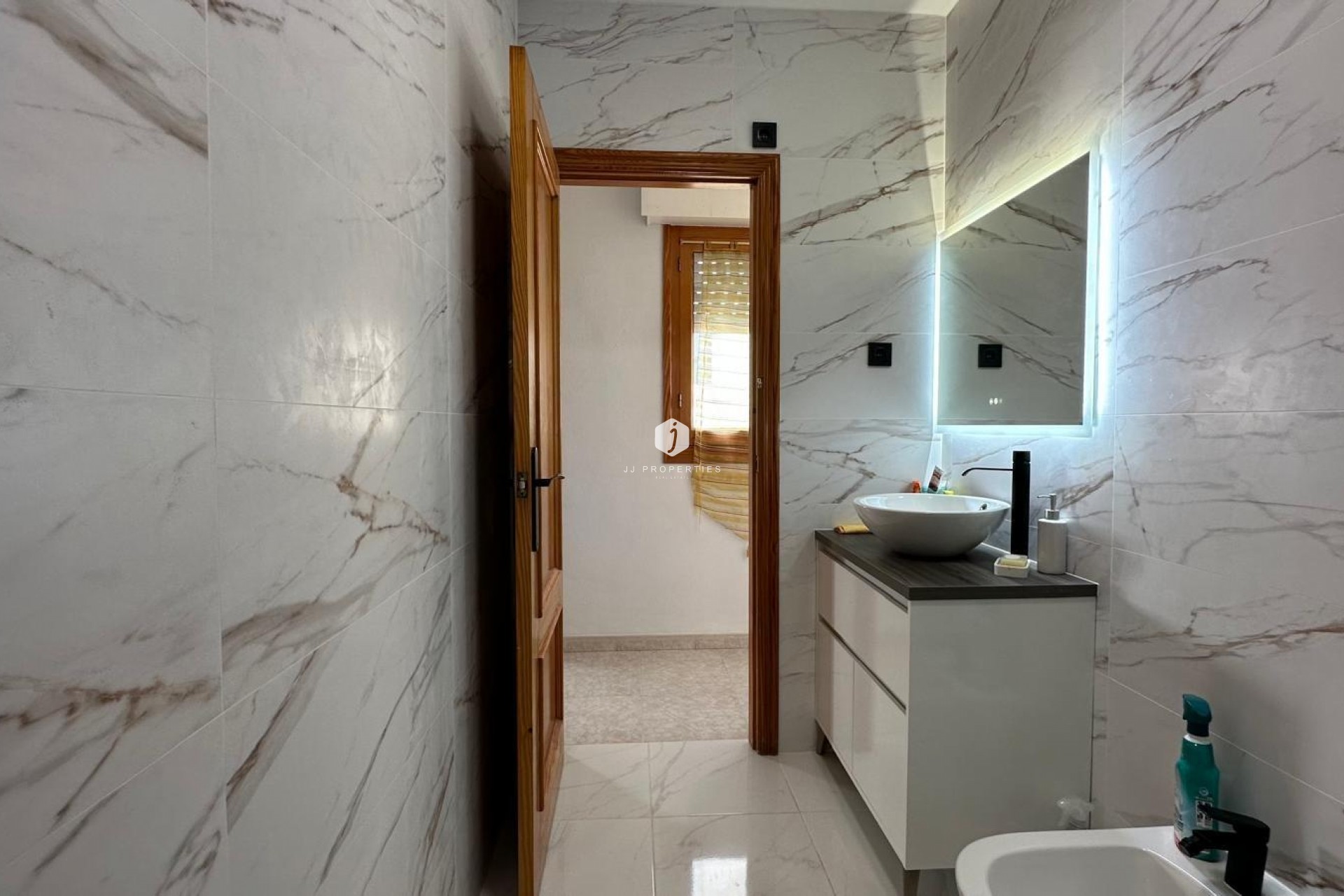 Tweedehands - Appartement / flat -
Torrevieja - Centro