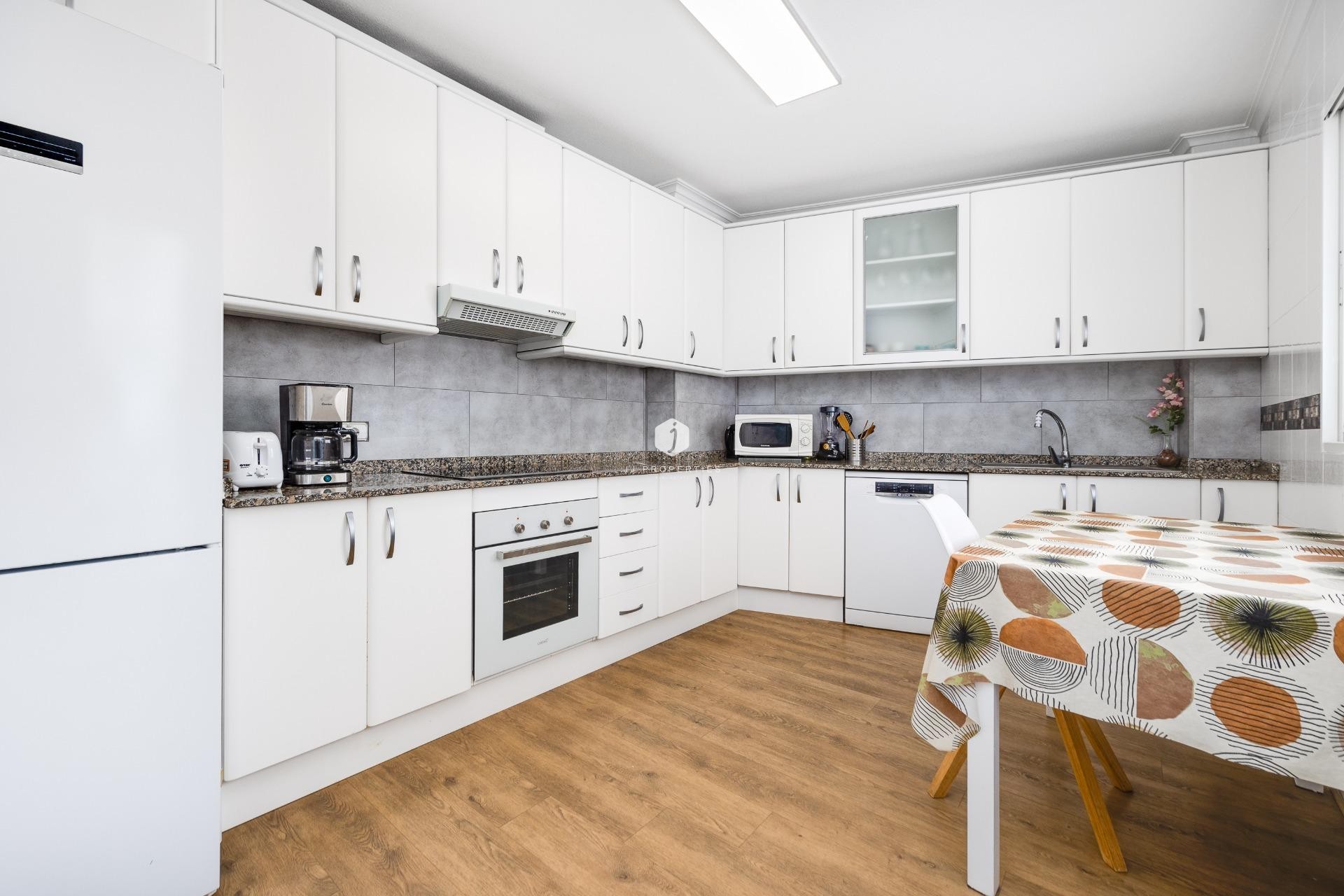 Tweedehands - Appartement / flat -
Torrevieja - Centro