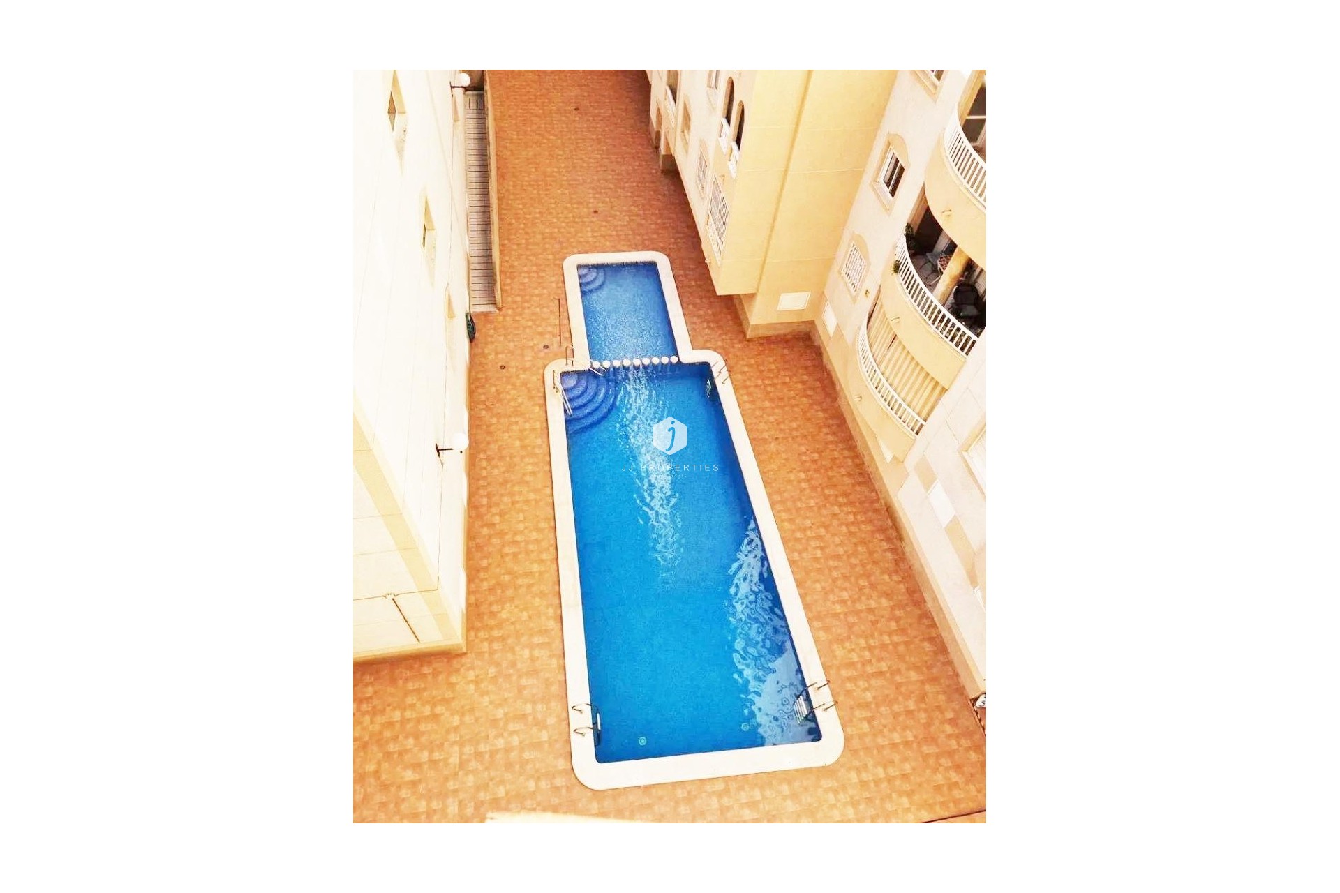 Tweedehands - Appartement / flat -
Torrevieja - Centro