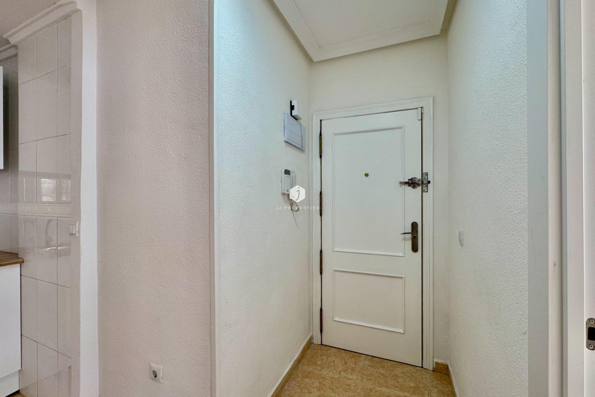 Tweedehands - Appartement / flat -
Torrevieja - Centro