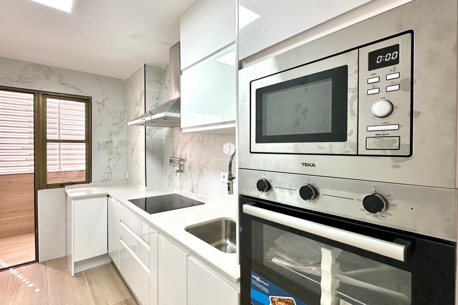 Tweedehands - Appartement / flat -
Torrevieja - Centro
