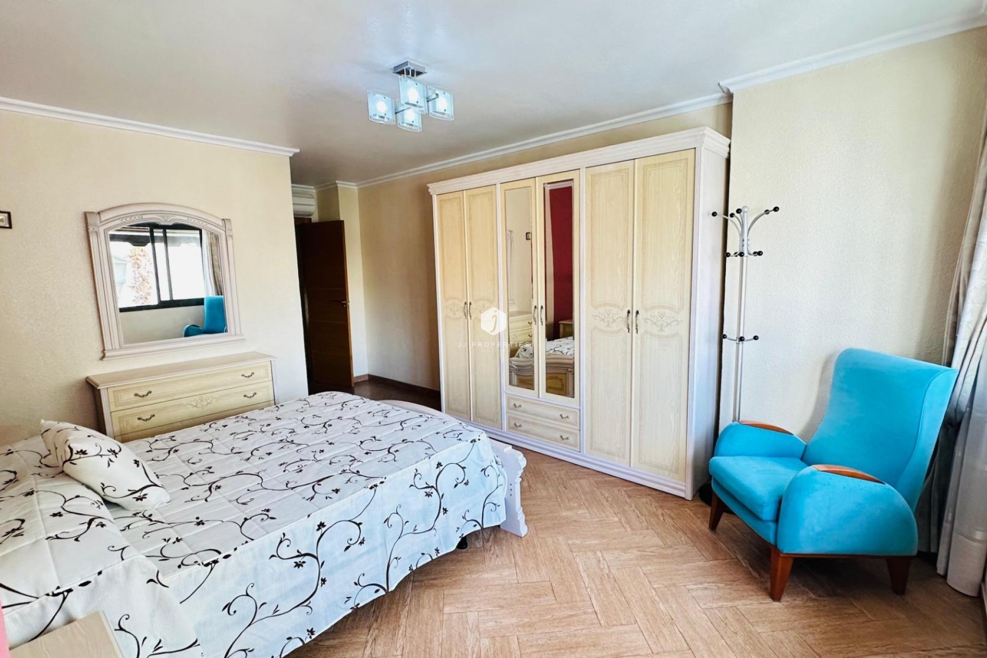 Tweedehands - Appartement / flat -
Torrevieja - Centro