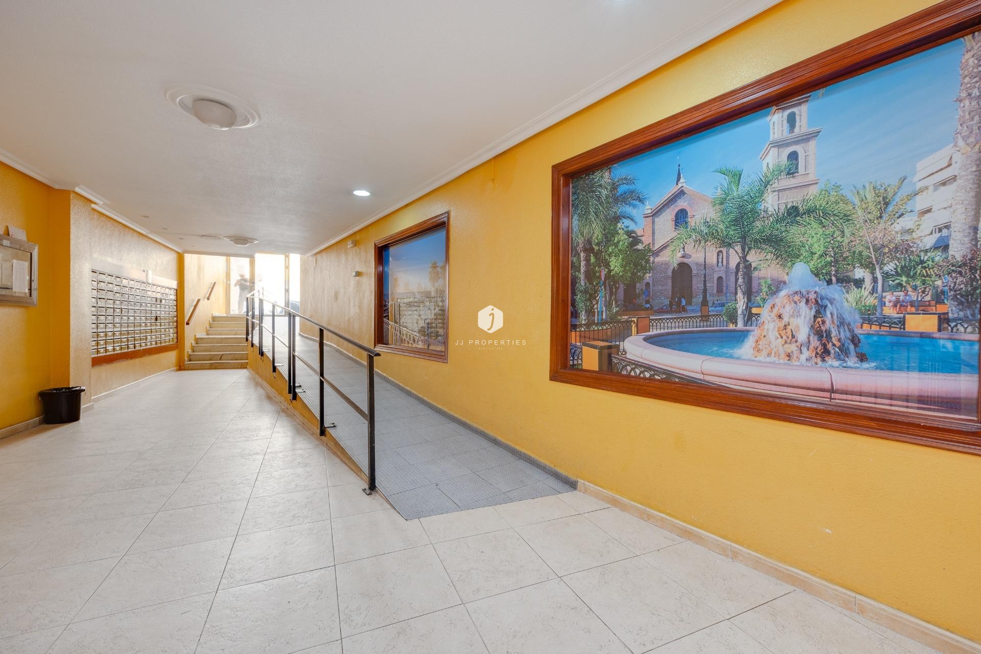 Tweedehands - Appartement / flat -
Torrevieja - Centro
