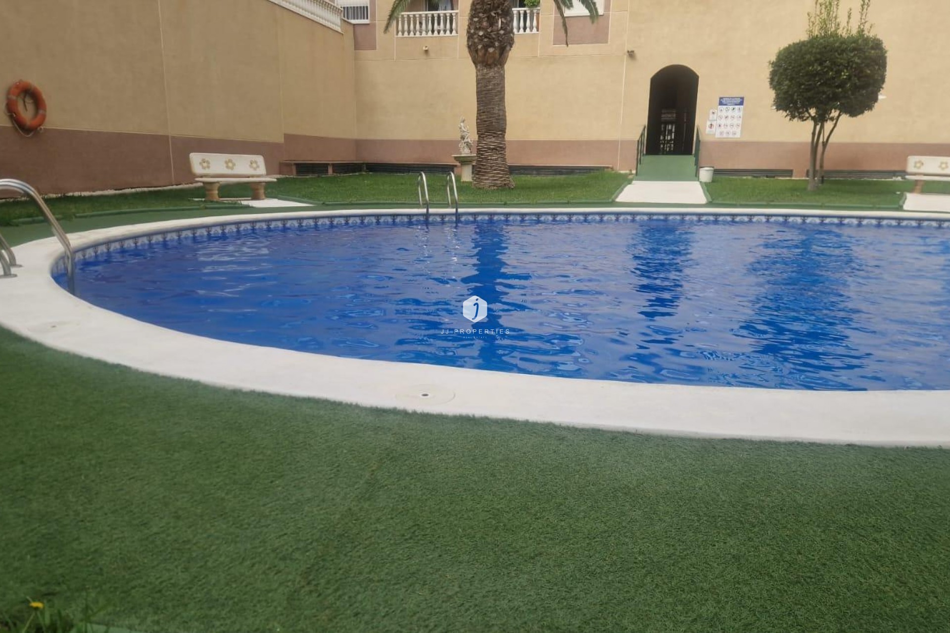 Tweedehands - Appartement / flat -
Torrevieja - Centro