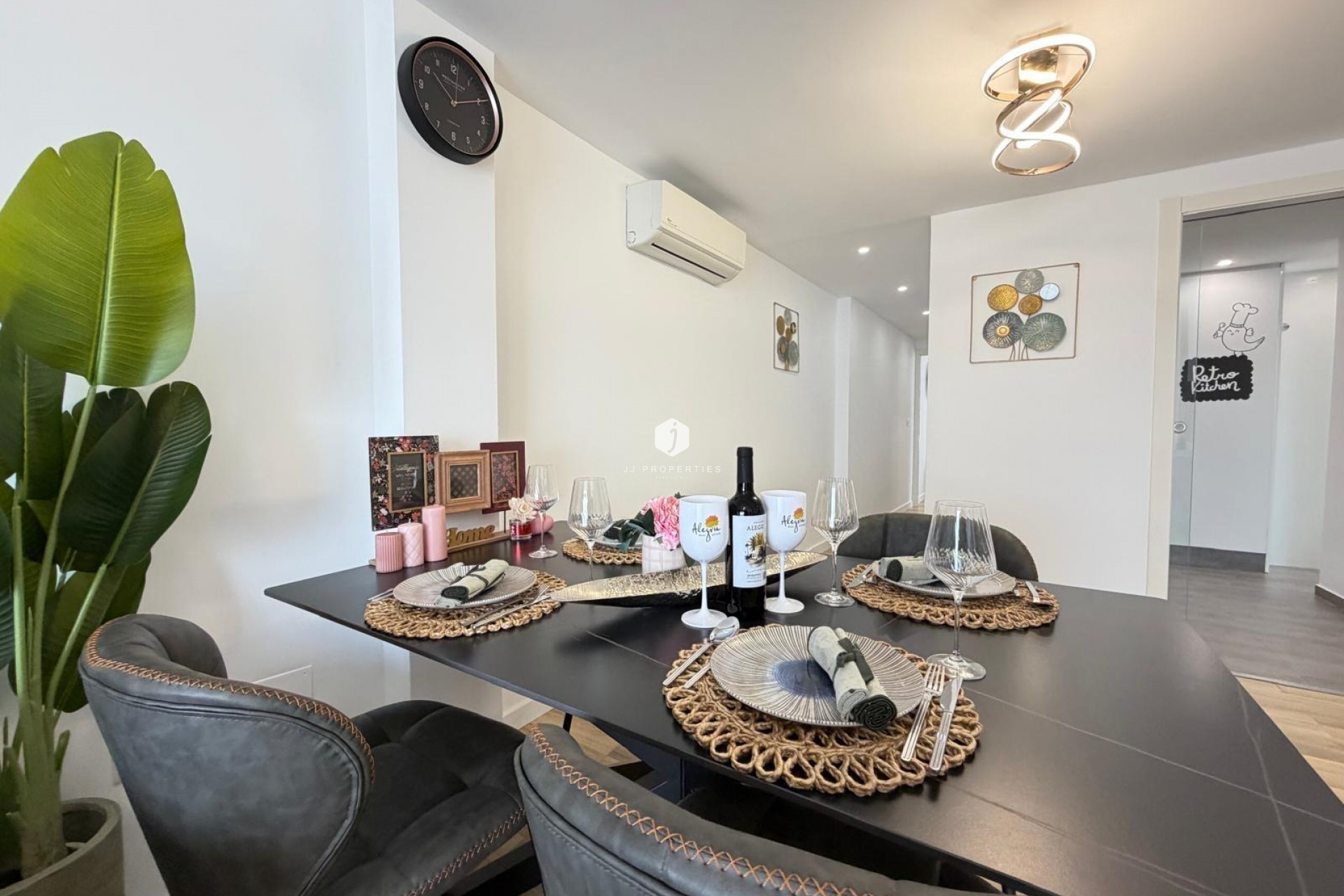 Tweedehands - Appartement / flat -
Torrevieja - Centro