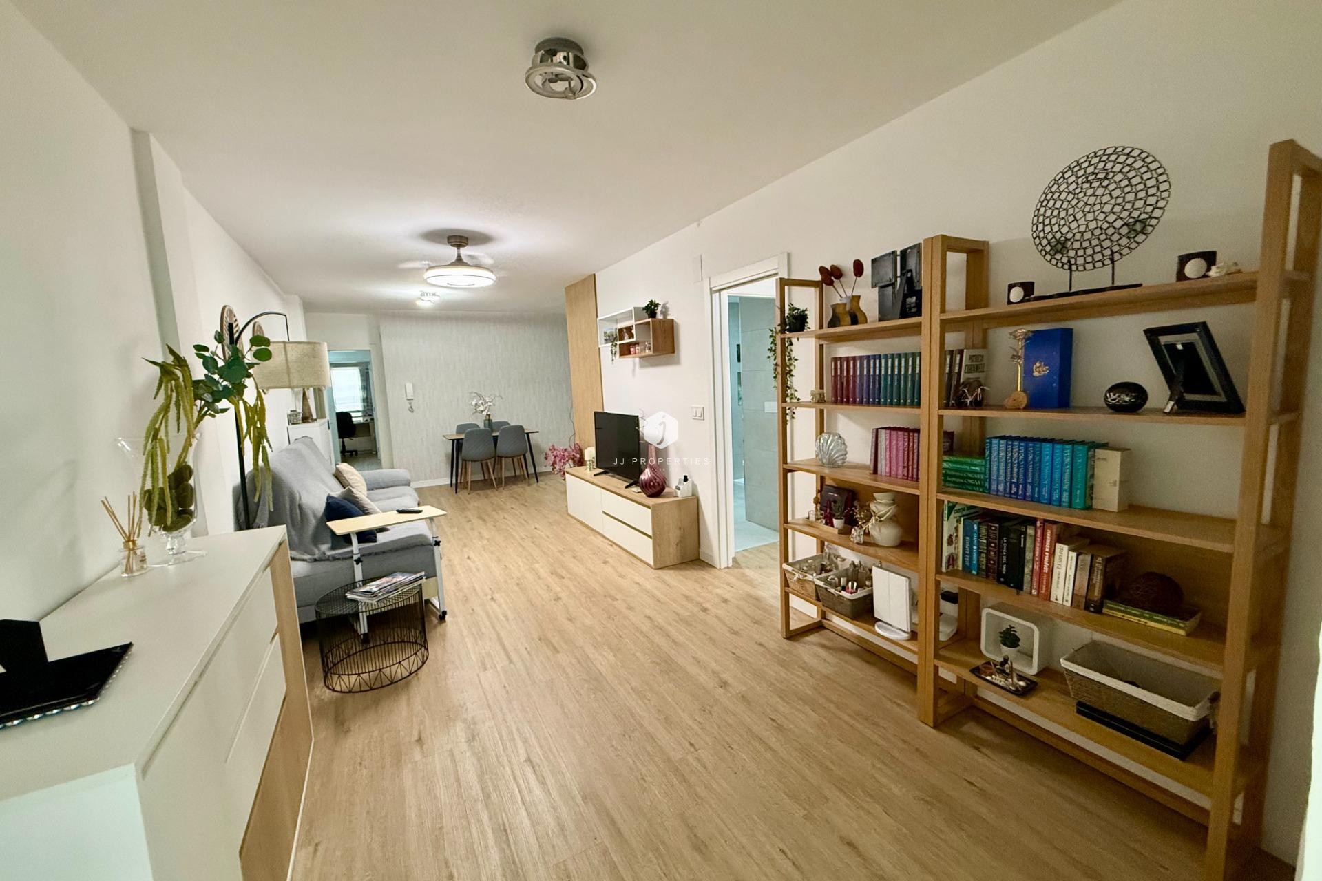 Tweedehands - Appartement / flat -
Torrevieja - Centro