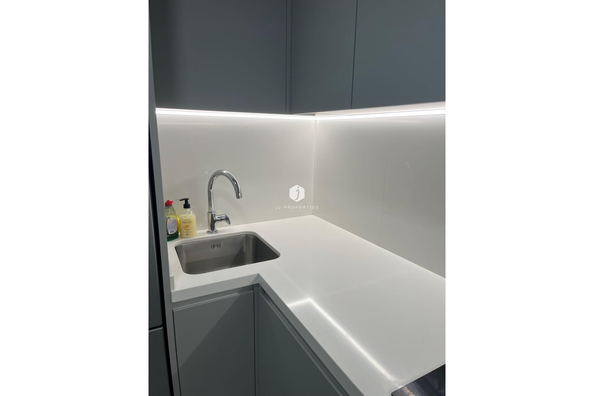 Tweedehands - Appartement / flat -
Torrevieja - Centro