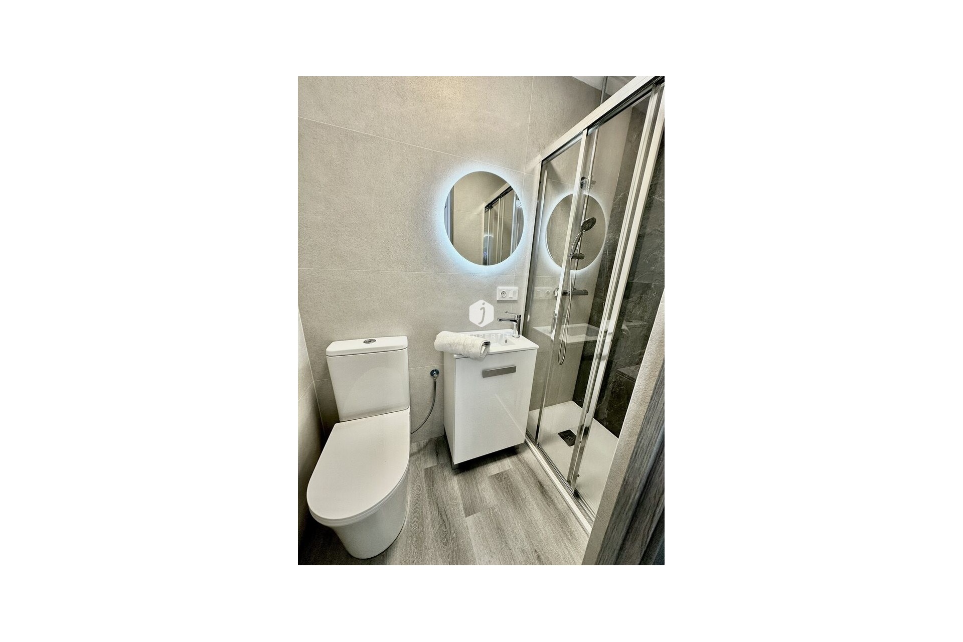 Tweedehands - Appartement / flat -
Torrevieja - Centro