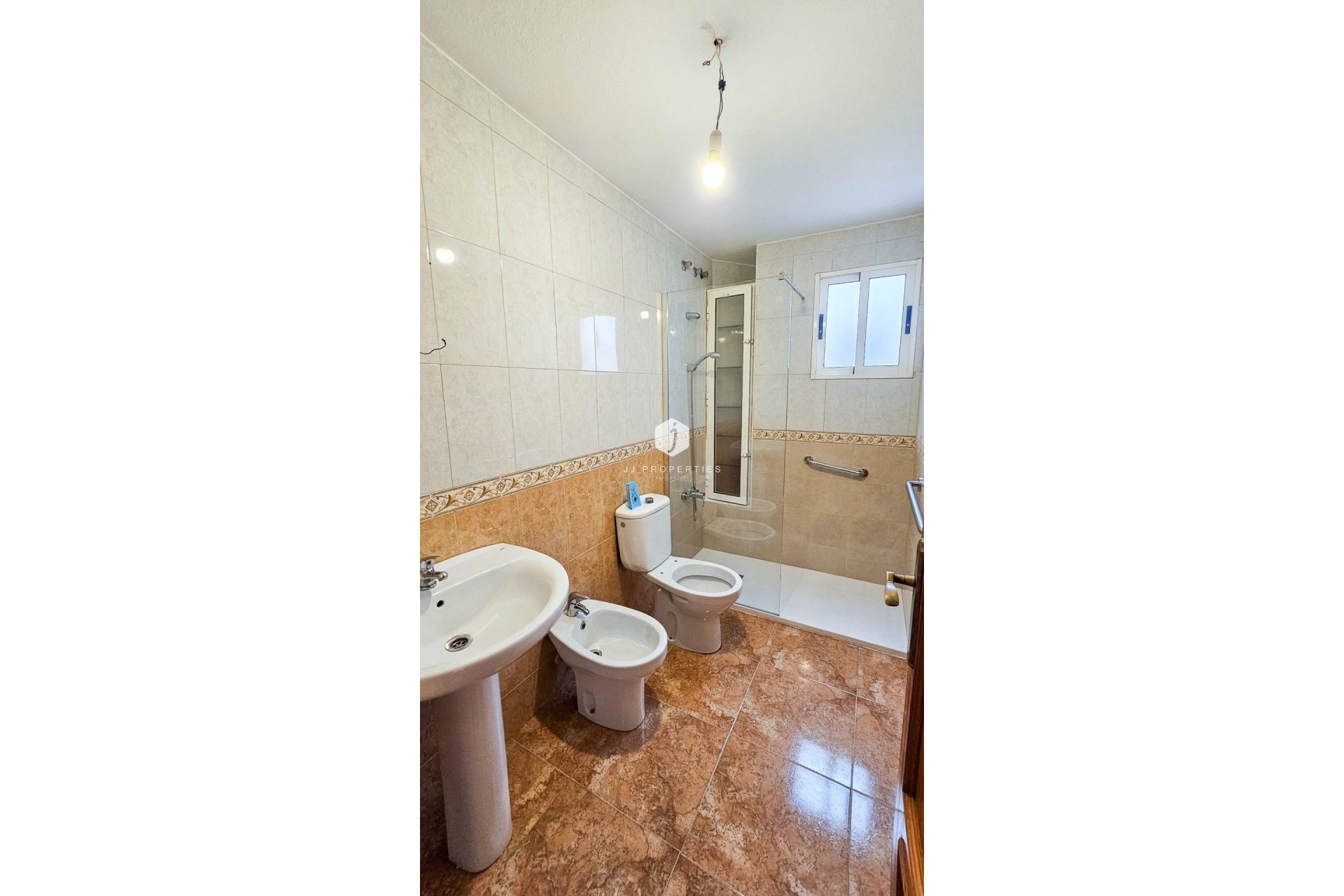 Tweedehands - Appartement / flat -
Torrevieja - Centro