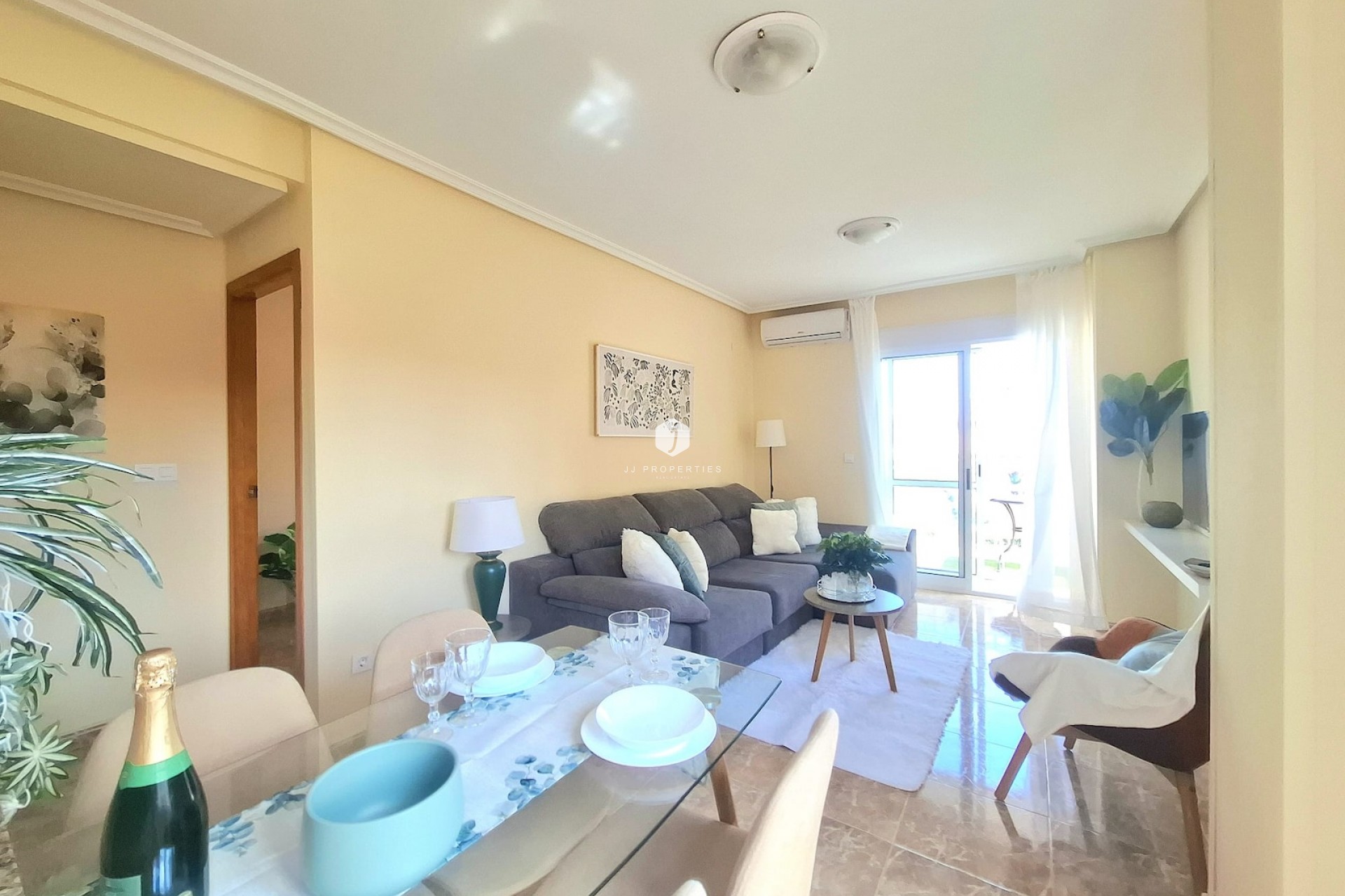 Tweedehands - Appartement / flat -
Torrevieja - Costa Blanca
