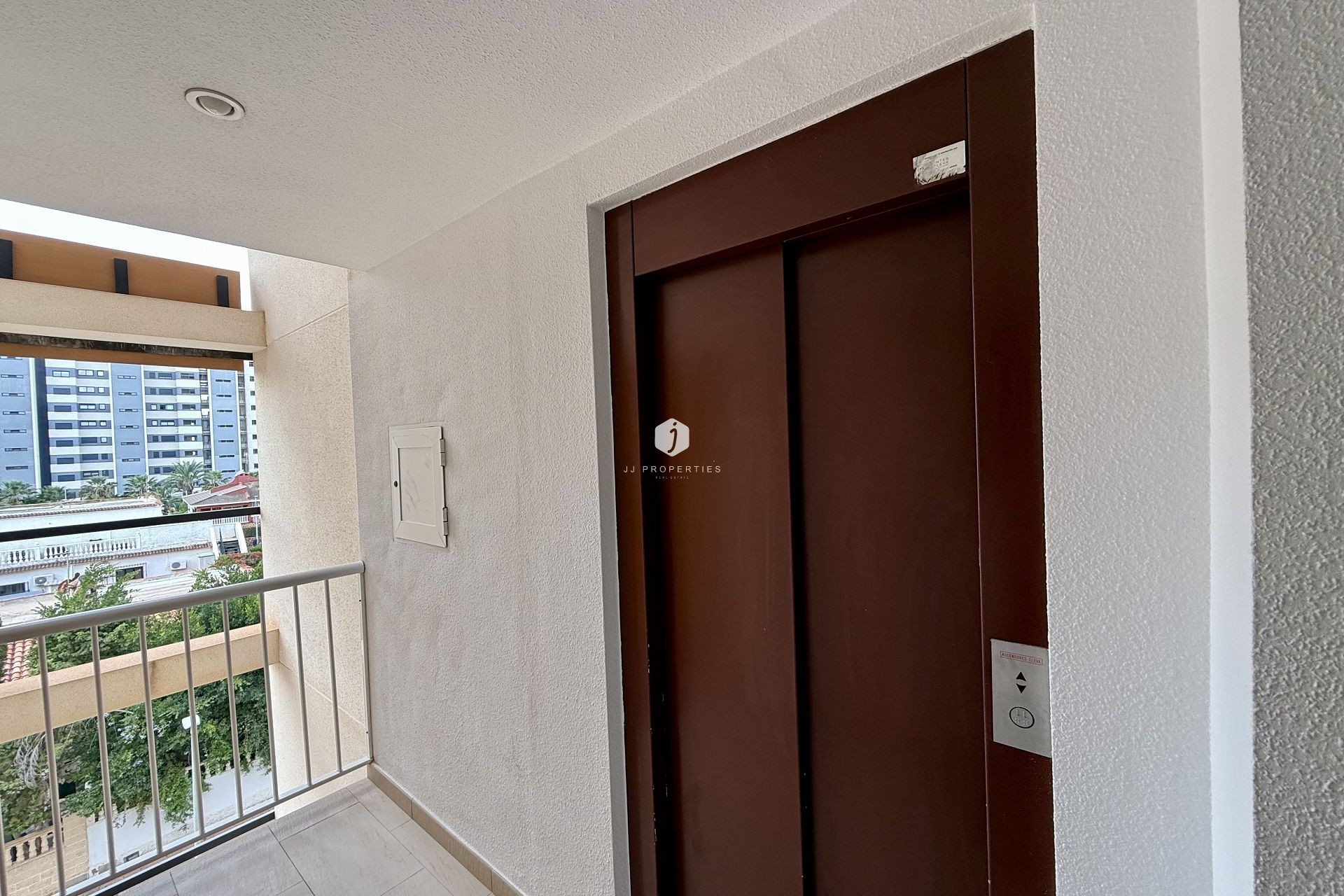 Tweedehands - Appartement / flat -
Torrevieja - Costa Blanca