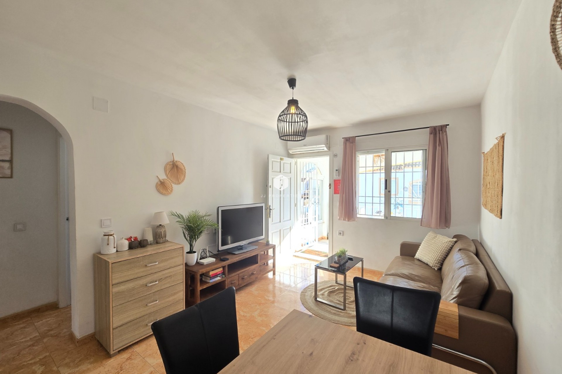 Tweedehands - Appartement / flat -
Torrevieja - Costa Blanca