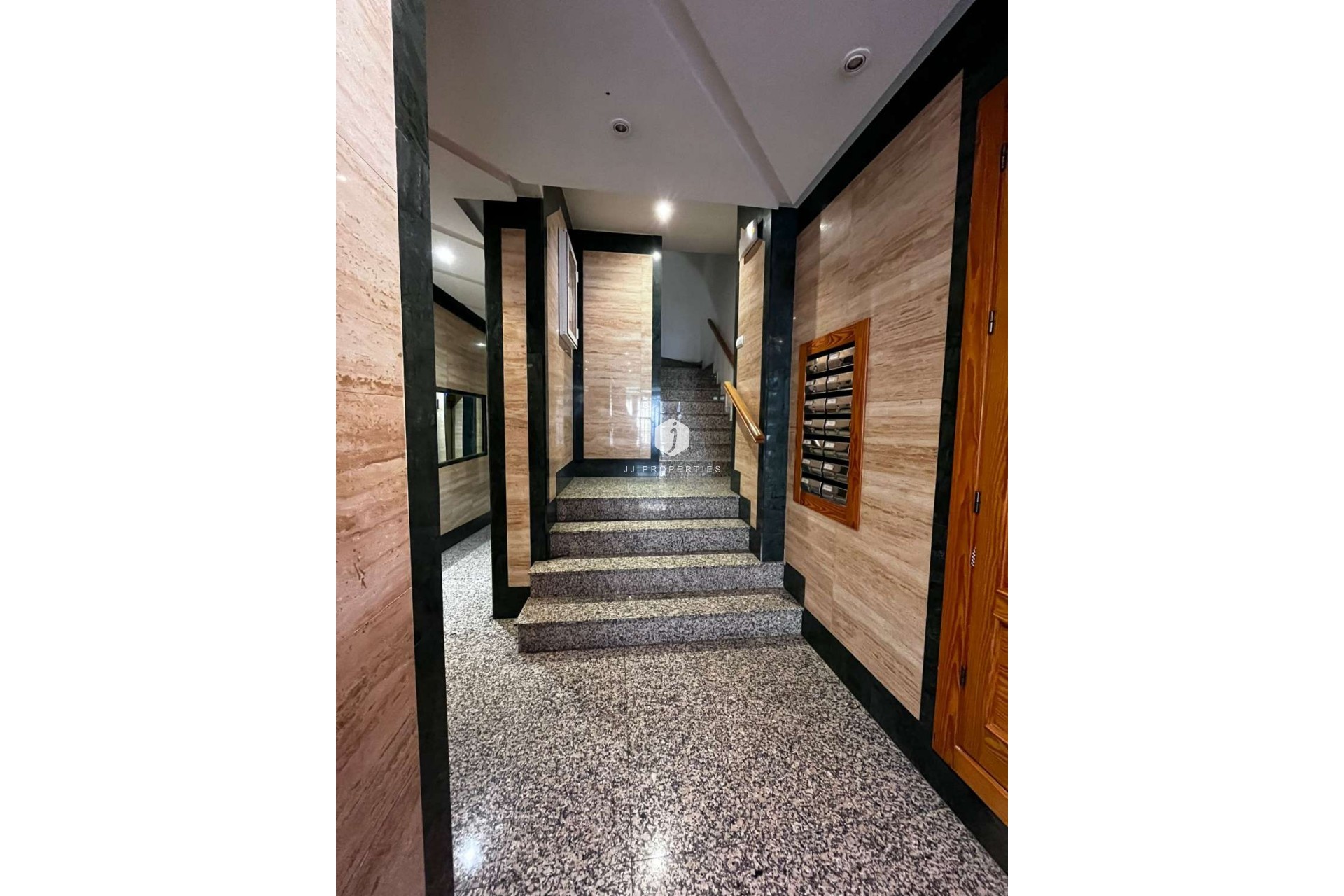 Tweedehands - Appartement / flat -
Torrevieja - Costa Blanca