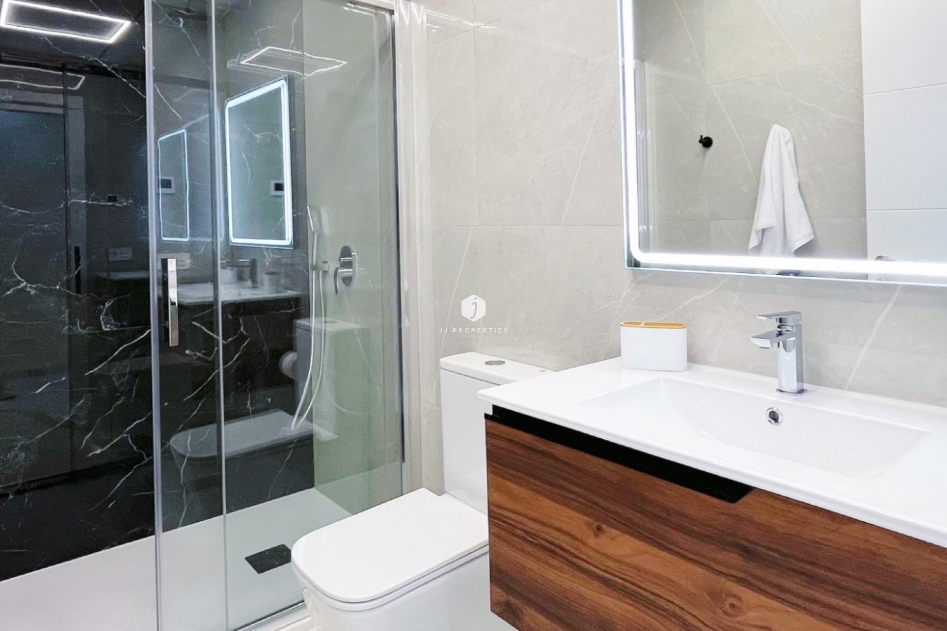 Tweedehands - Appartement / flat -
Torrevieja - Costa Blanca