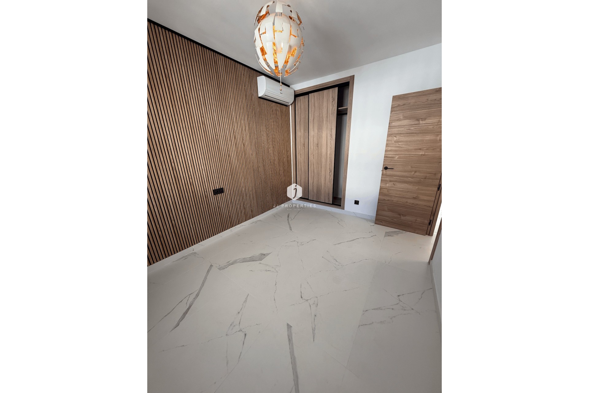 Tweedehands - Appartement / flat -
Torrevieja - Costa Blanca